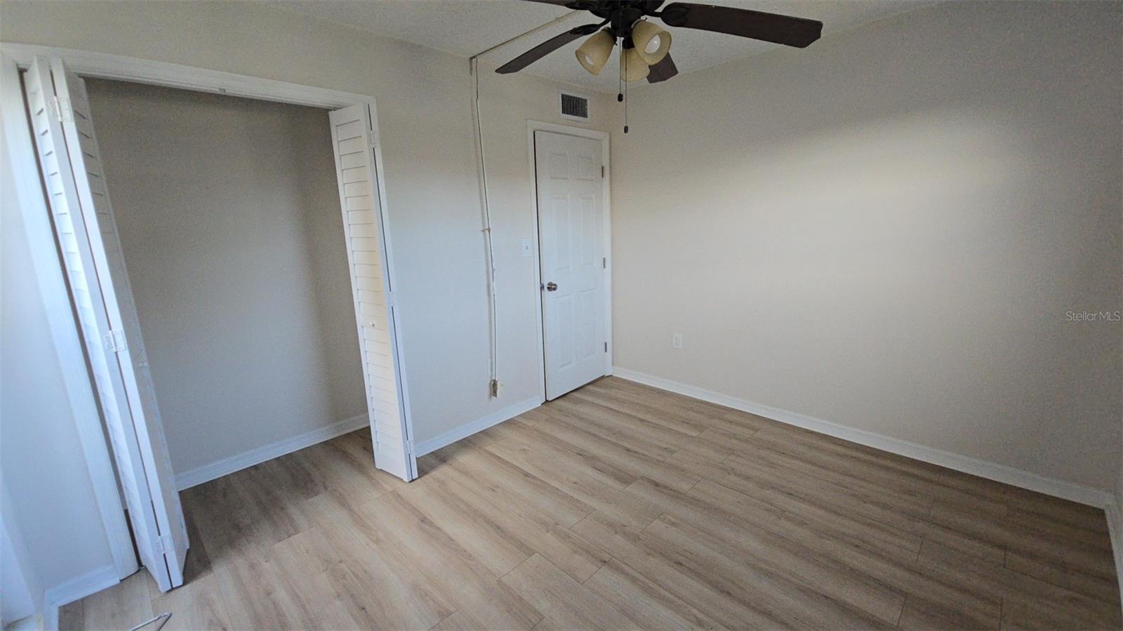 Image 4 of 14 For 4849 Onyx Lane 101