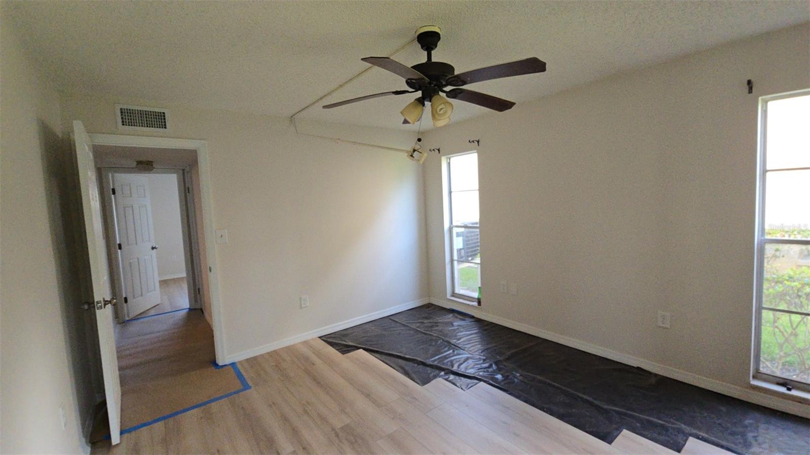 Image 6 of 14 For 4849 Onyx Lane 101