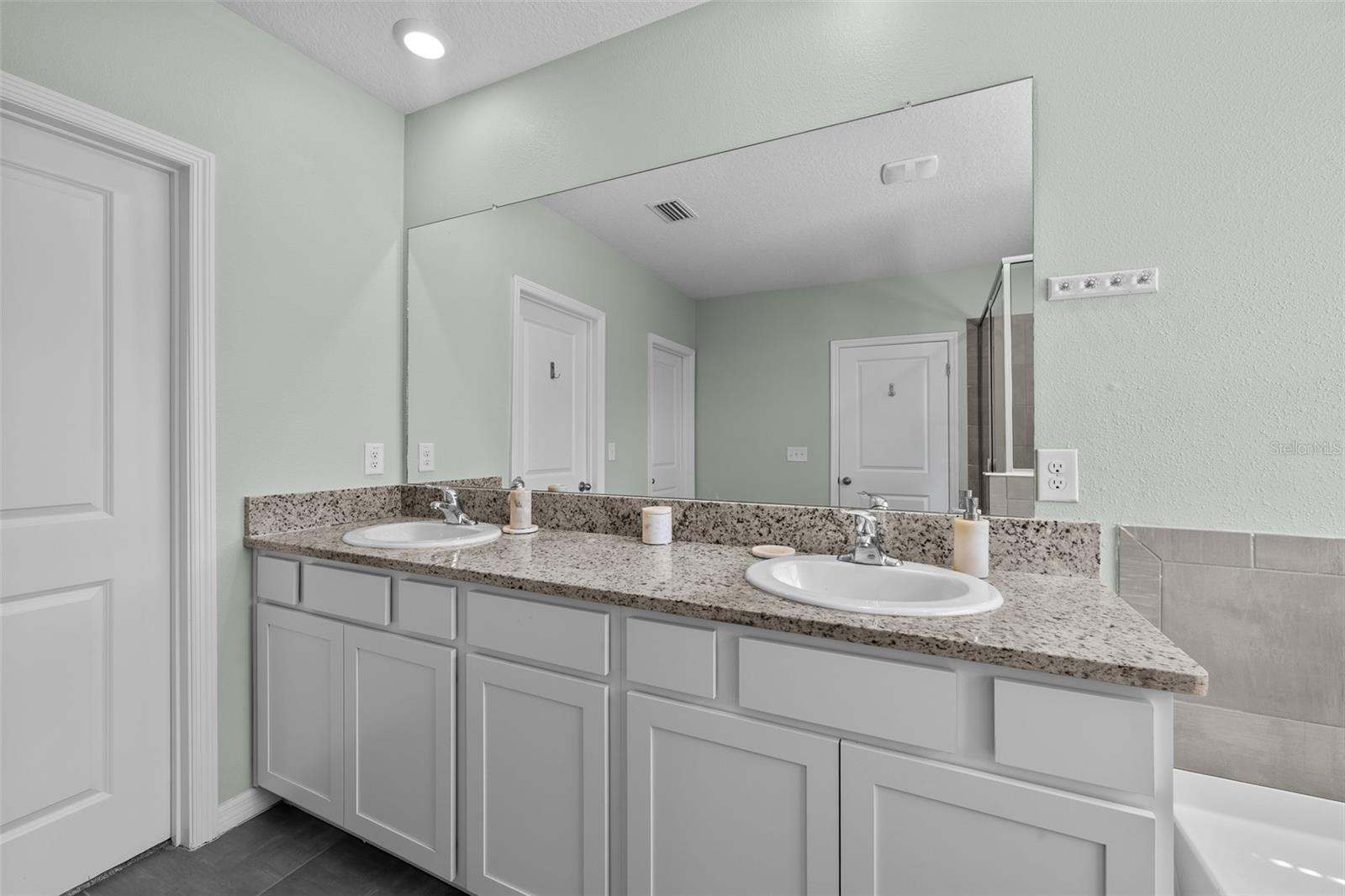 Image 37 of 69 For 8693 Bower Bass Circle