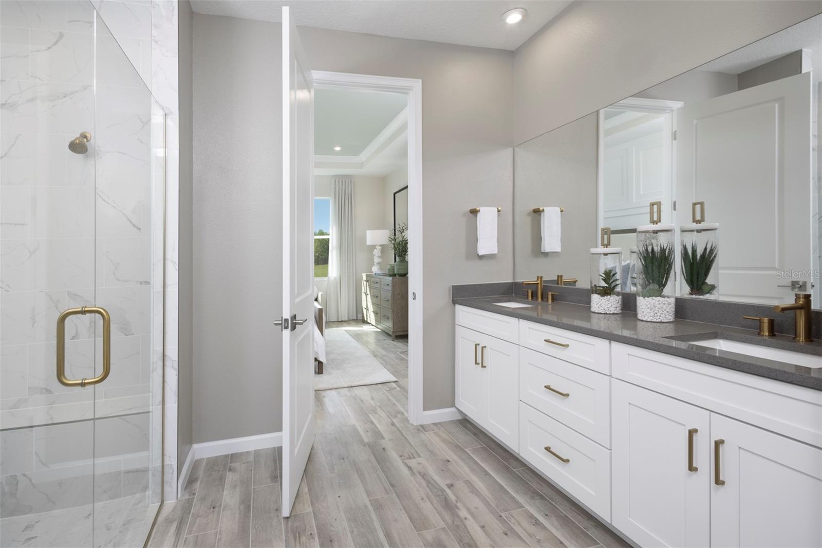 Image 9 of 40 For 18436 Green Garden Court