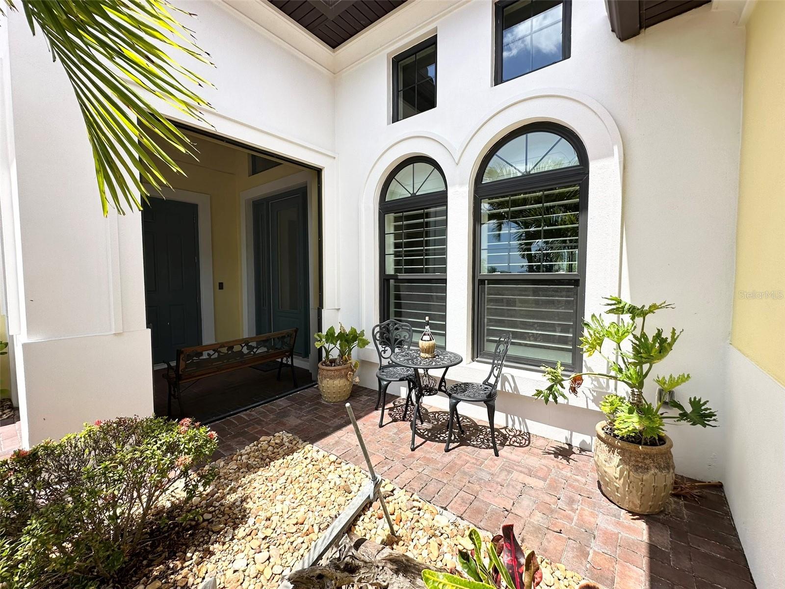 Image 11 of 84 For 1802 5th Street E