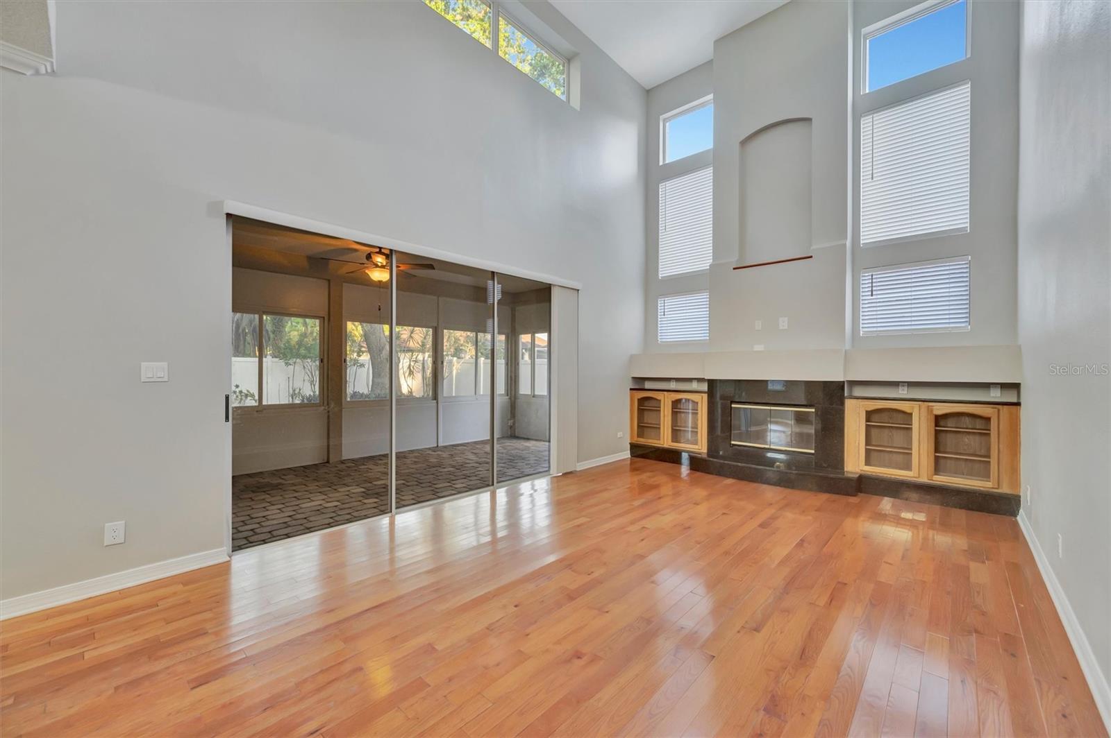 Image 32 of 83 For 2839 Safe Harbor Drive