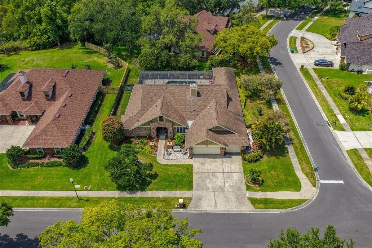 Image 2 of 69 For 325 Sheffield Circle W