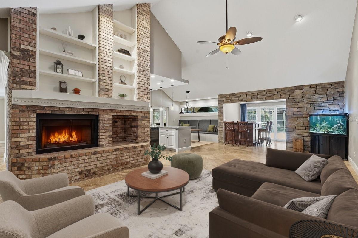 Image 5 of 69 For 325 Sheffield Circle W