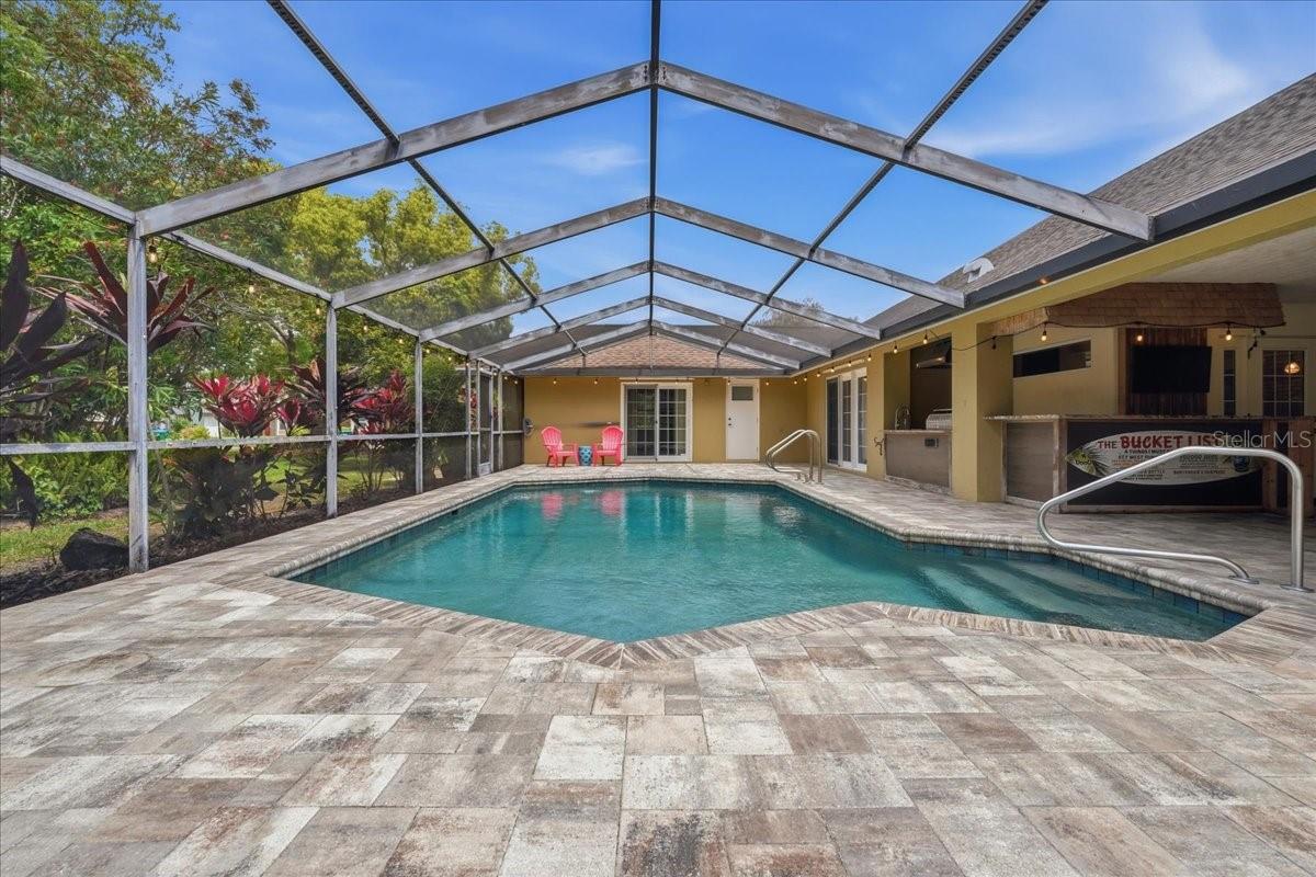 Image 58 of 69 For 325 Sheffield Circle W