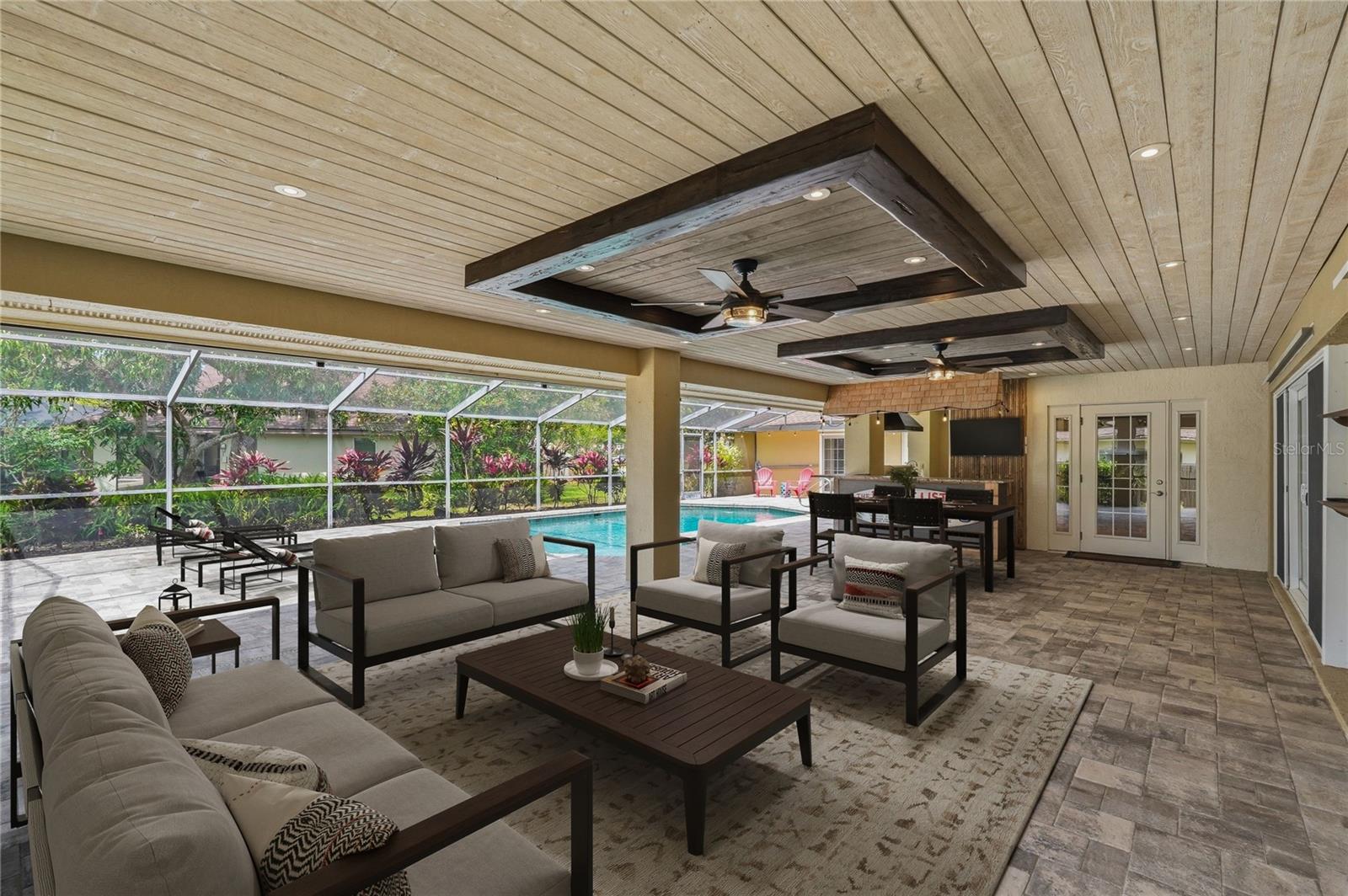 Image 9 of 69 For 325 Sheffield Circle W