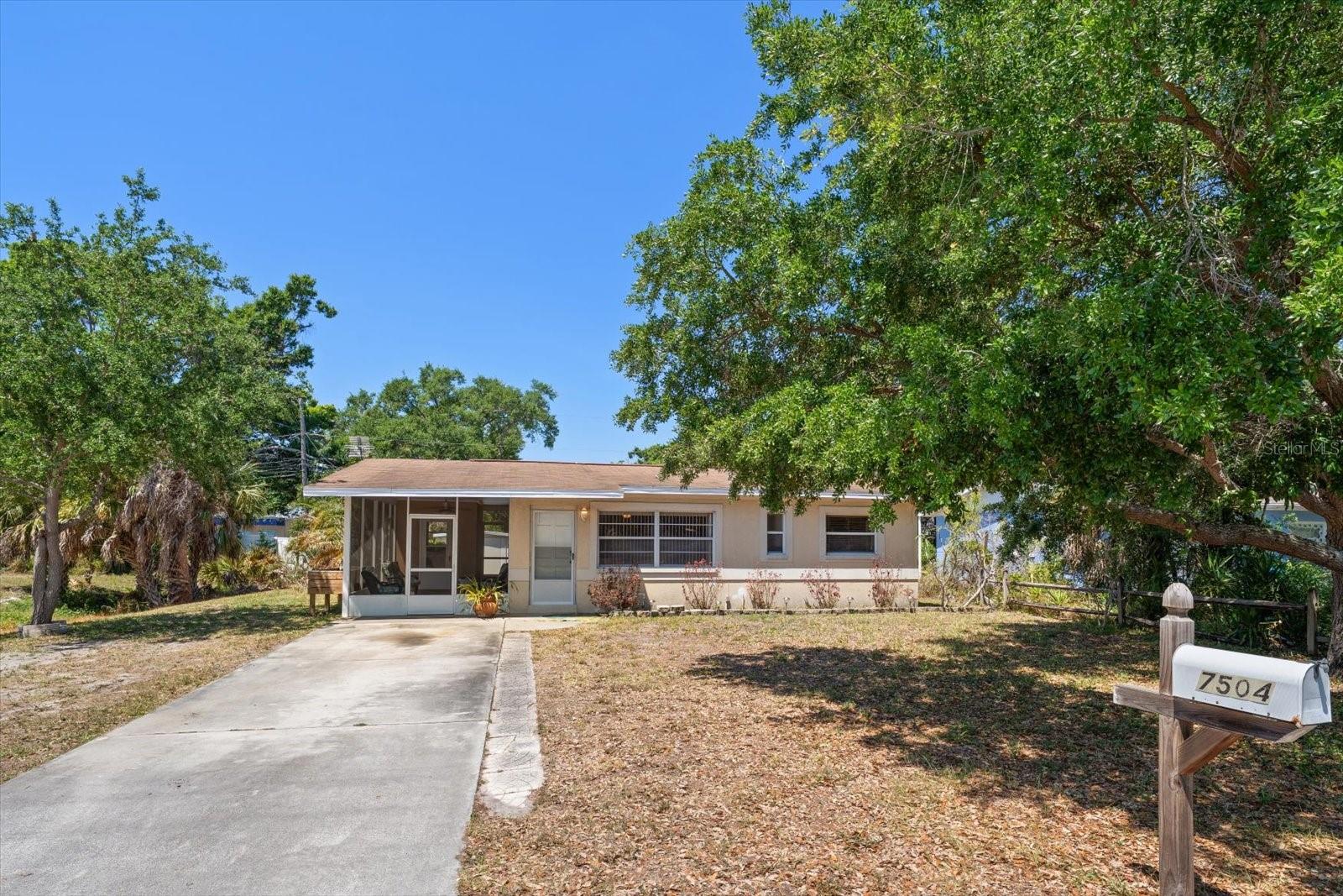 Details for 7504 91st Street, SEMINOLE, FL 33777