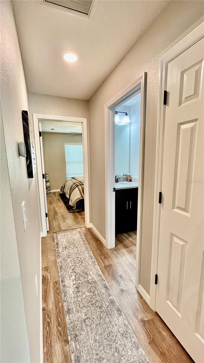 Image 27 of 51 For 13486 English Sparrow Road