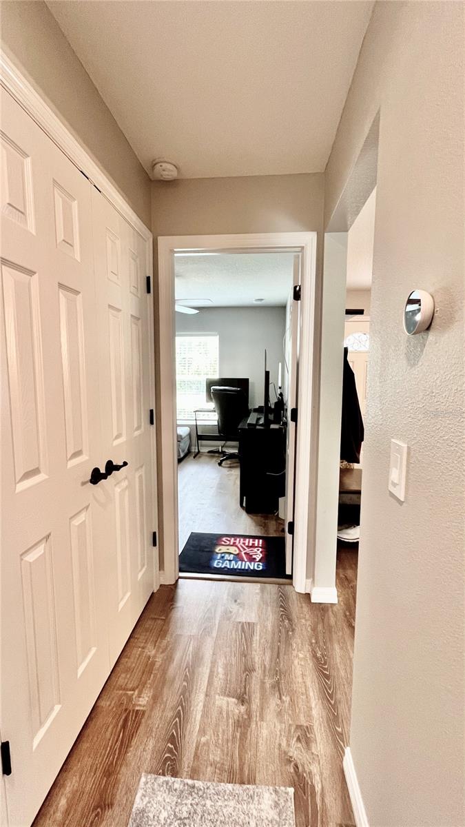 Image 33 of 51 For 13486 English Sparrow Road