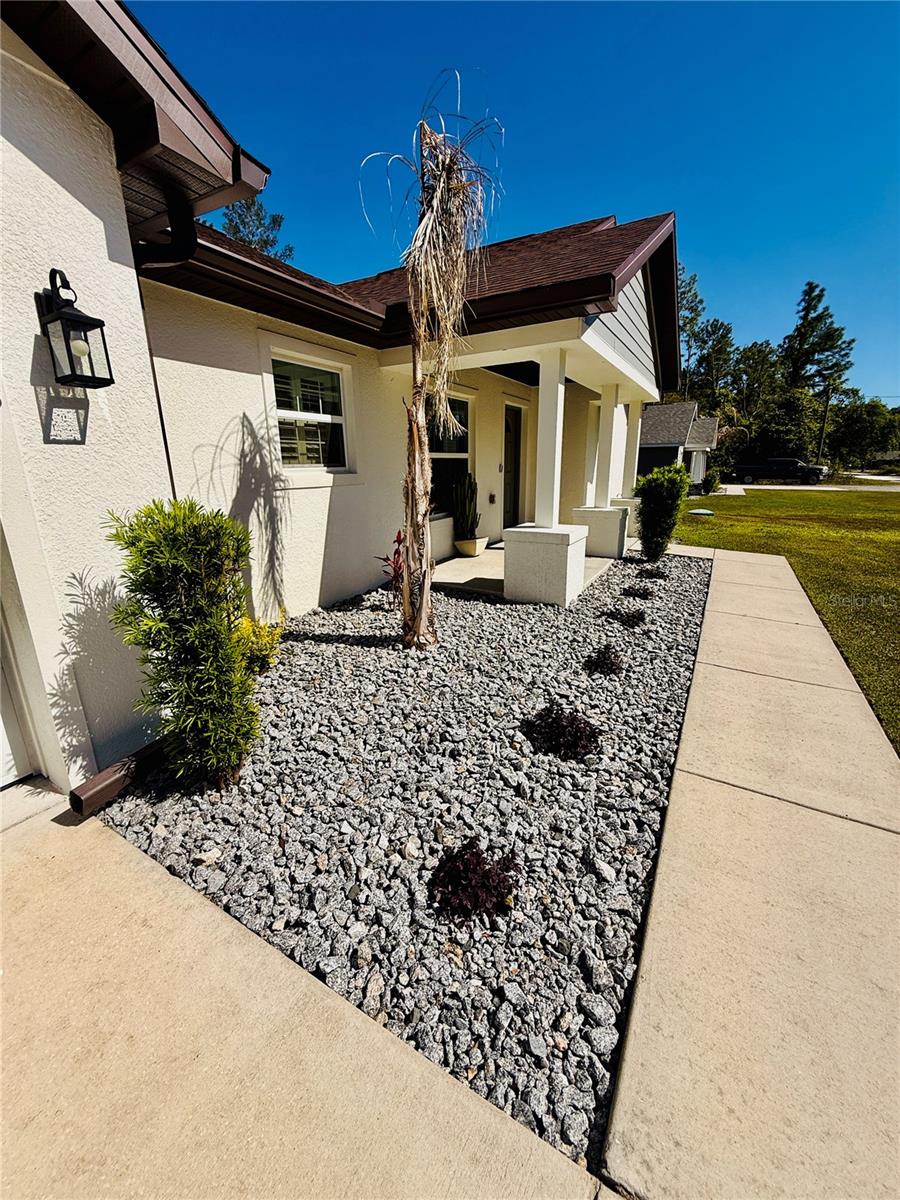 Image 4 of 51 For 13486 English Sparrow Road