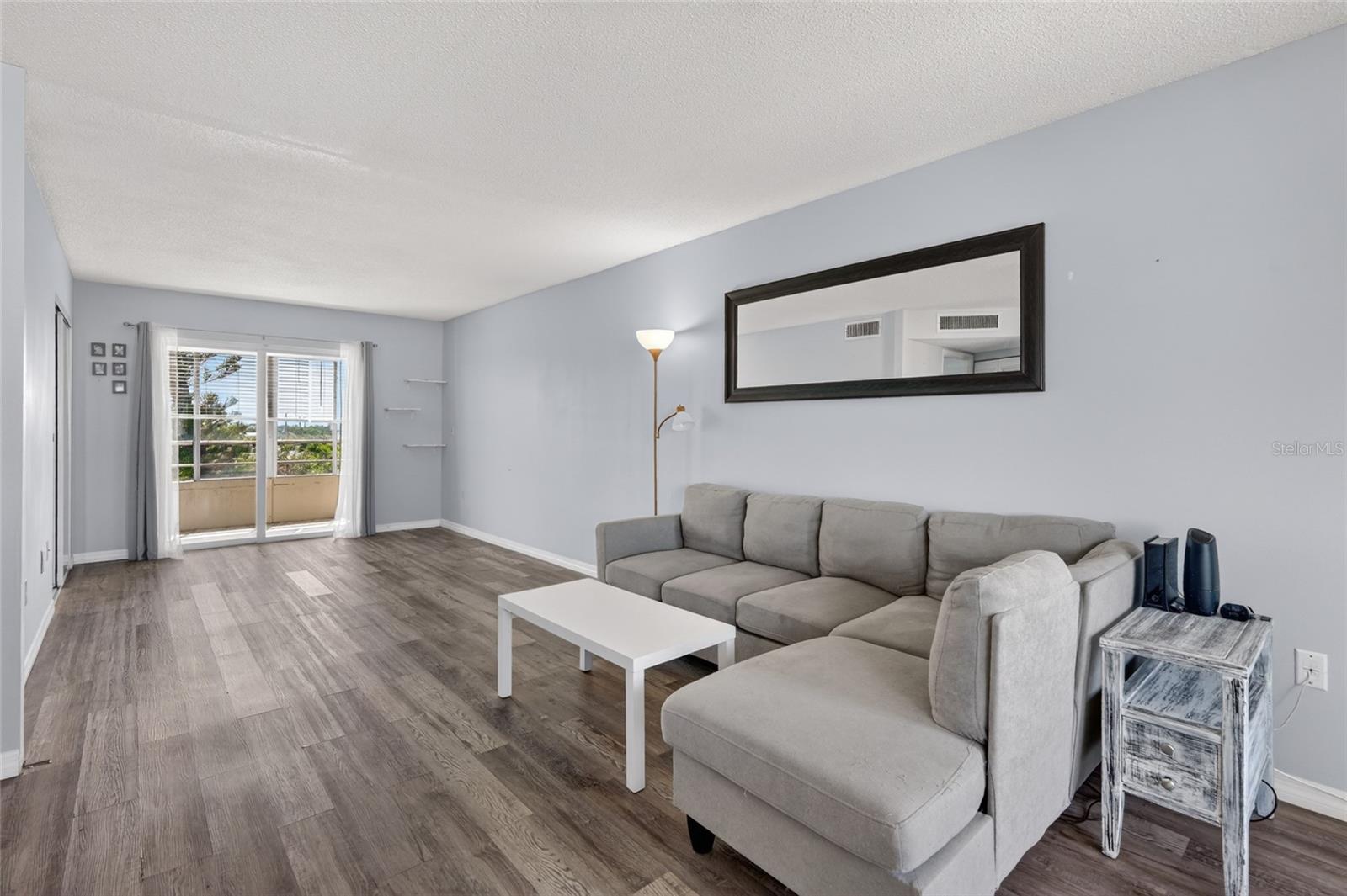 Image 10 of 28 For 4440 Ironwood Circle 508d