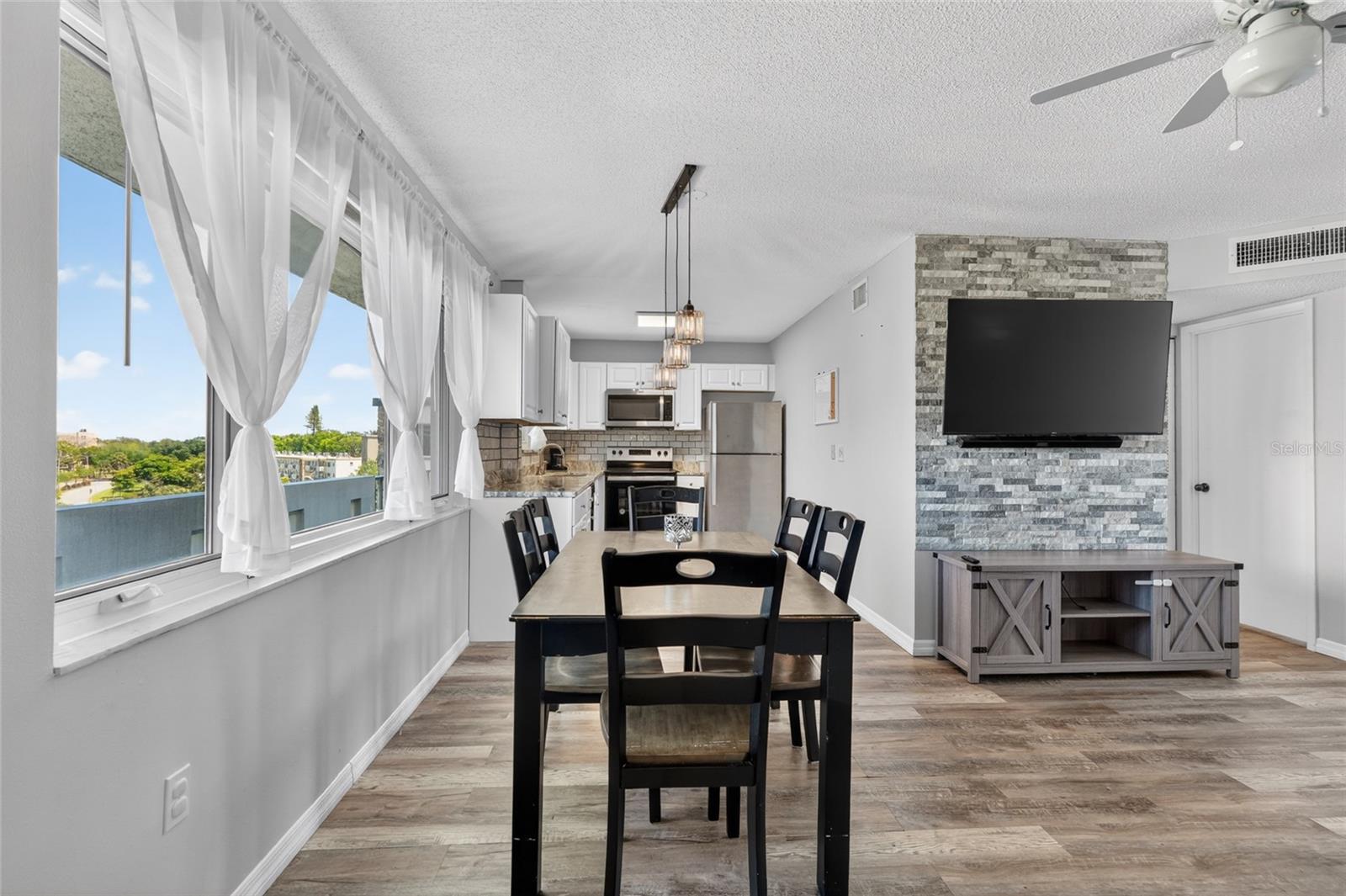 Image 7 of 28 For 4440 Ironwood Circle 508d