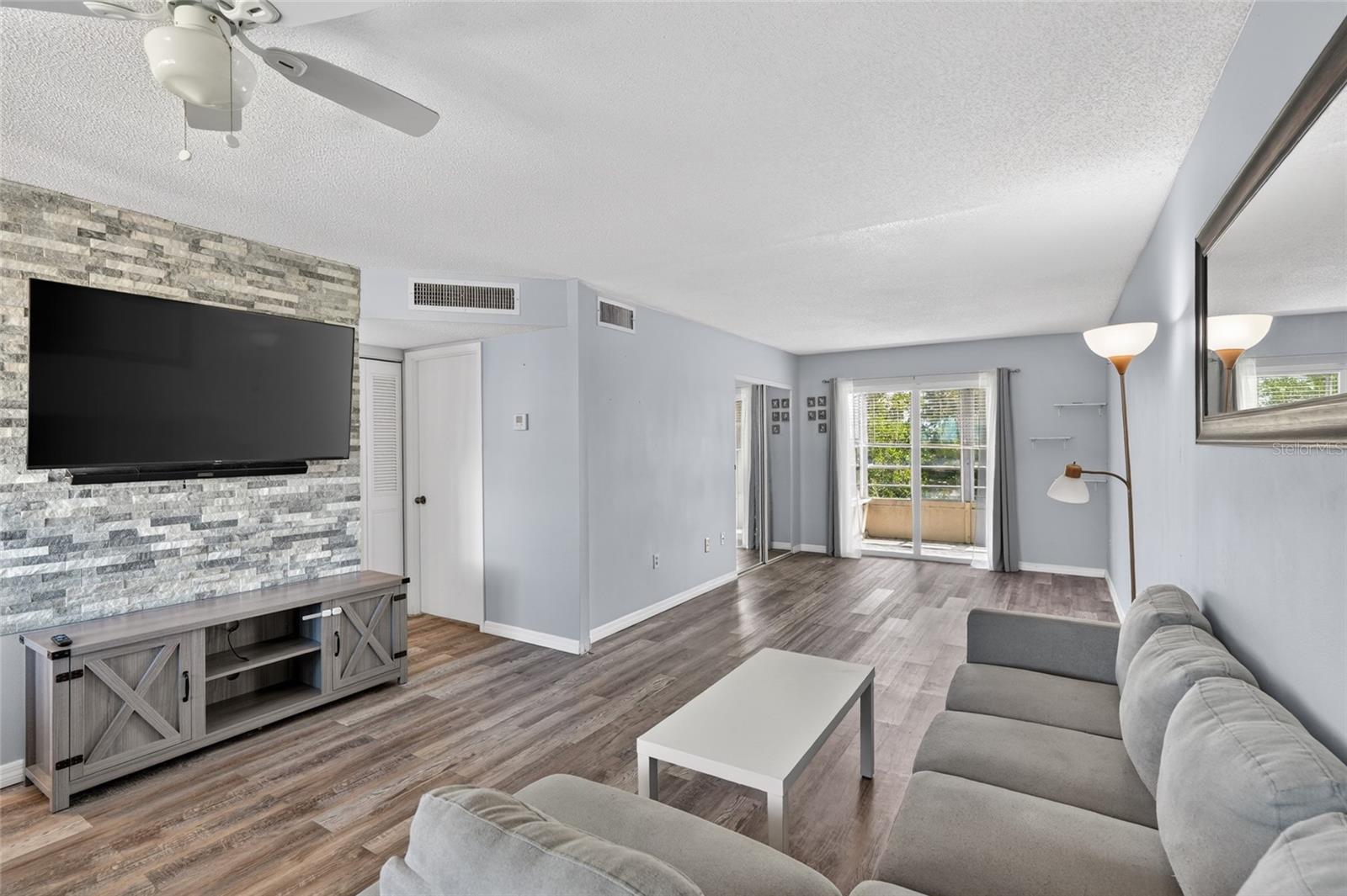 Image 8 of 28 For 4440 Ironwood Circle 508d