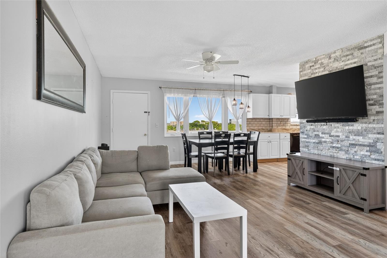 Image 9 of 28 For 4440 Ironwood Circle 508d