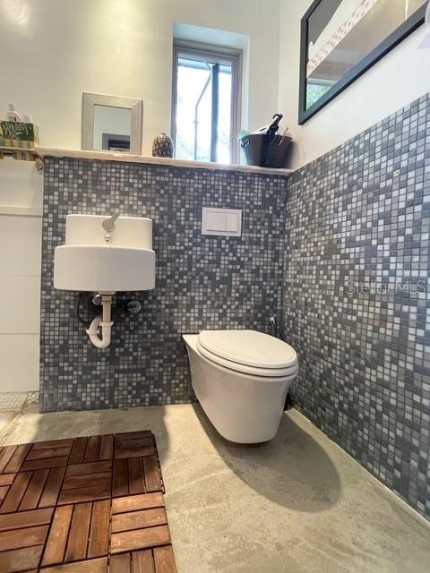 Image 11 of 19 For 306 Casler Avenue