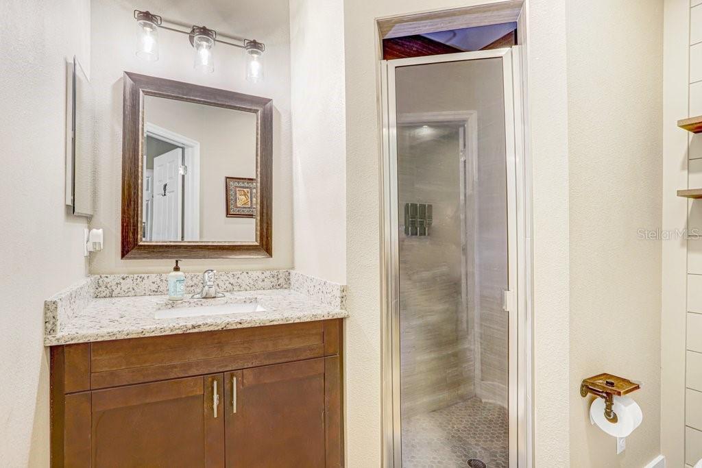 Image 10 of 38 For 618 Oak Ridge Drive