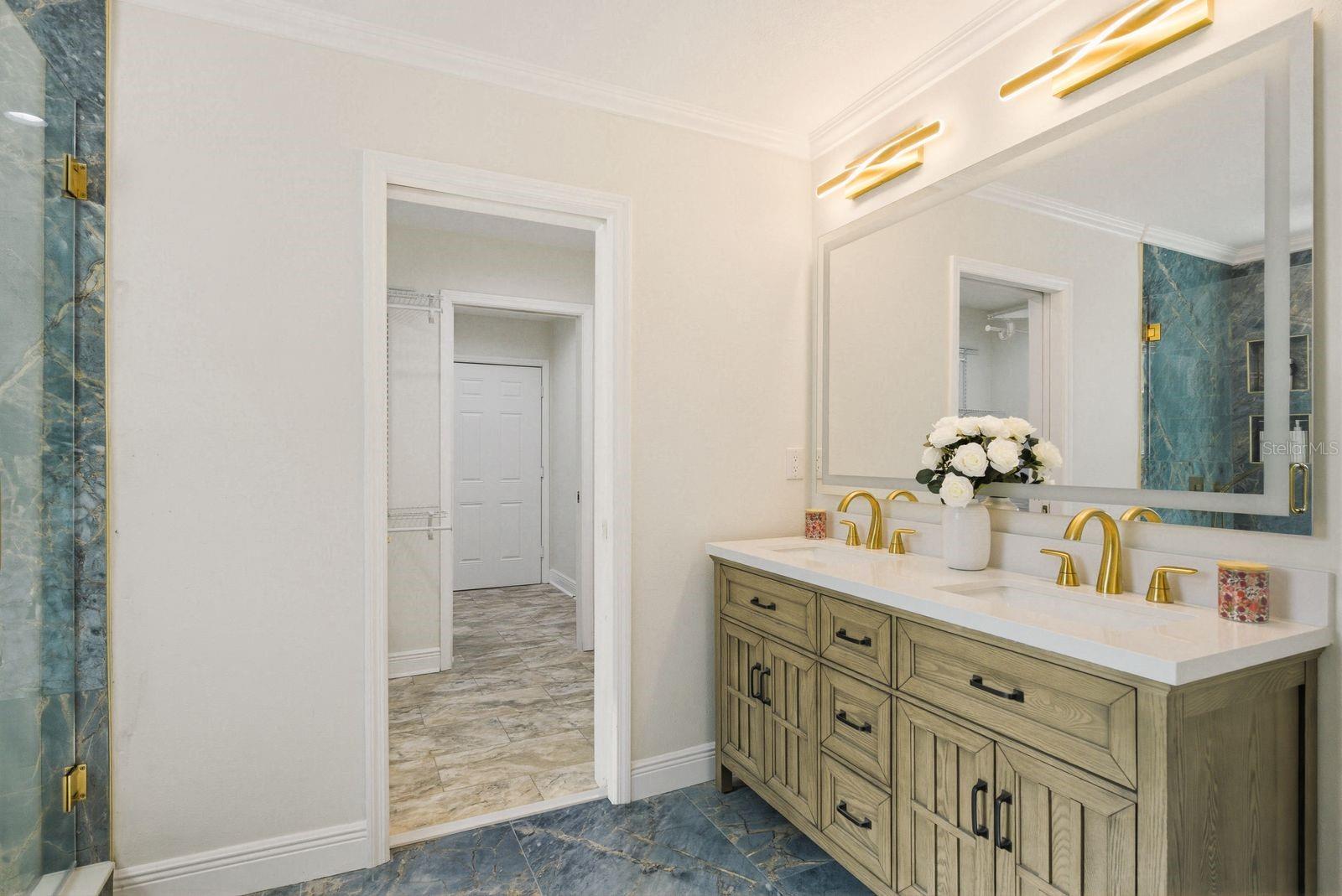 Image 21 of 36 For 6510 23rd Avenue