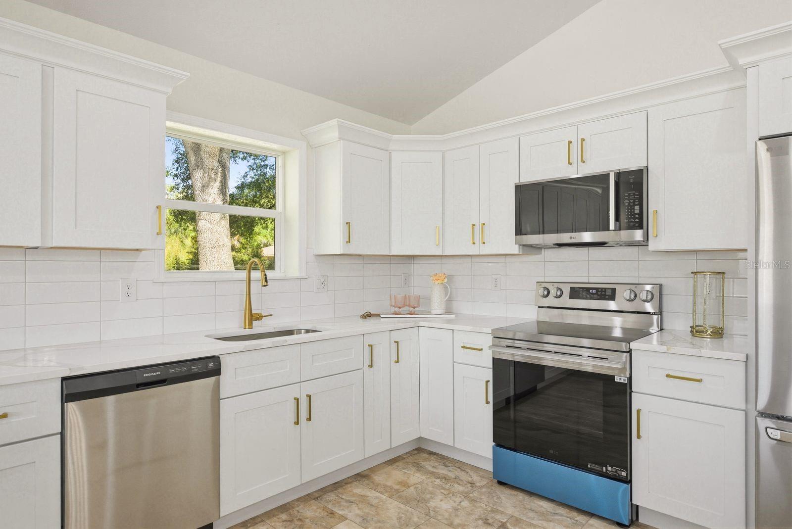 Image 7 of 36 For 6510 23rd Avenue