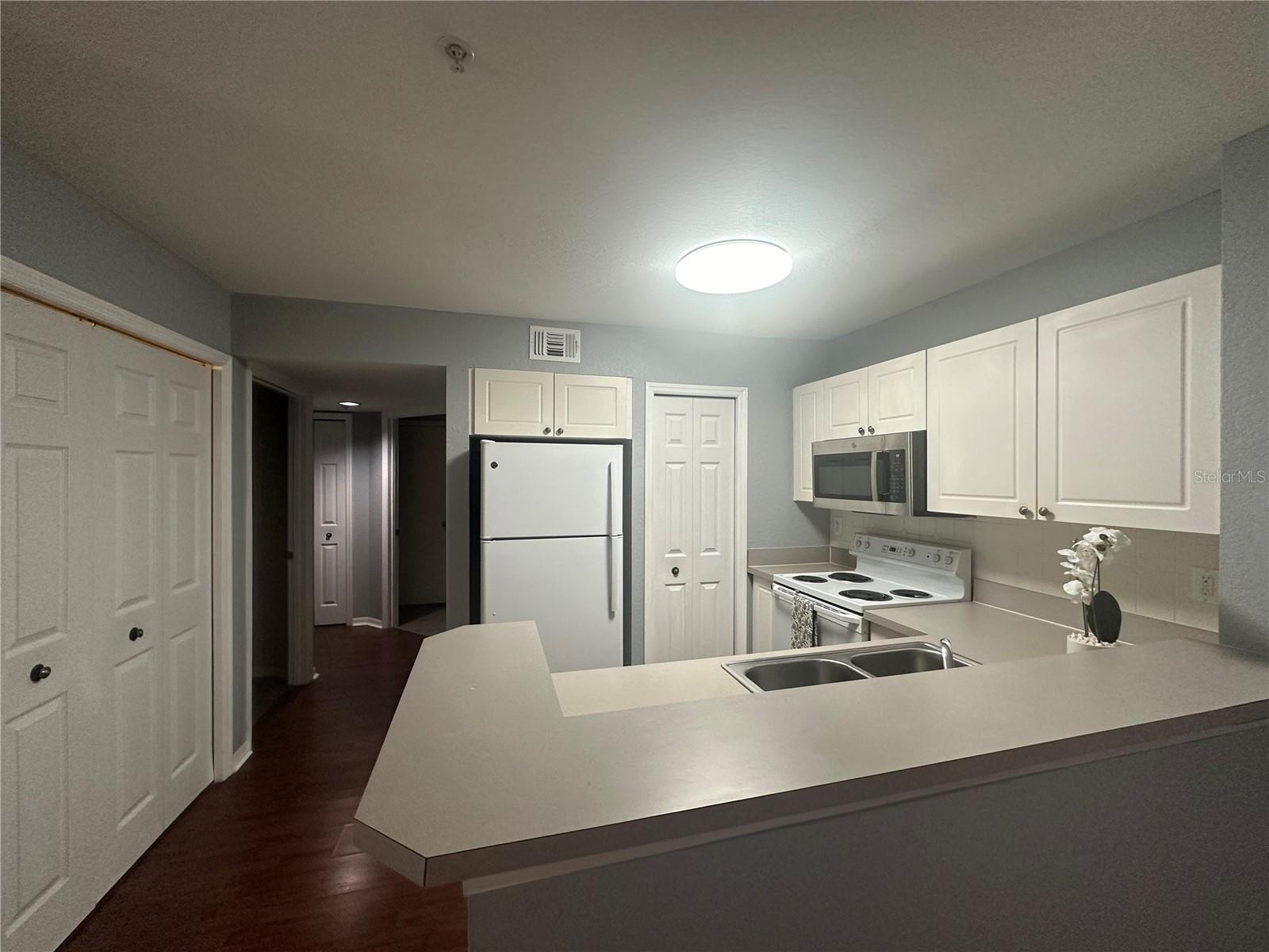 Image 6 of 25 For 18108 Peregines Perch Place 7109