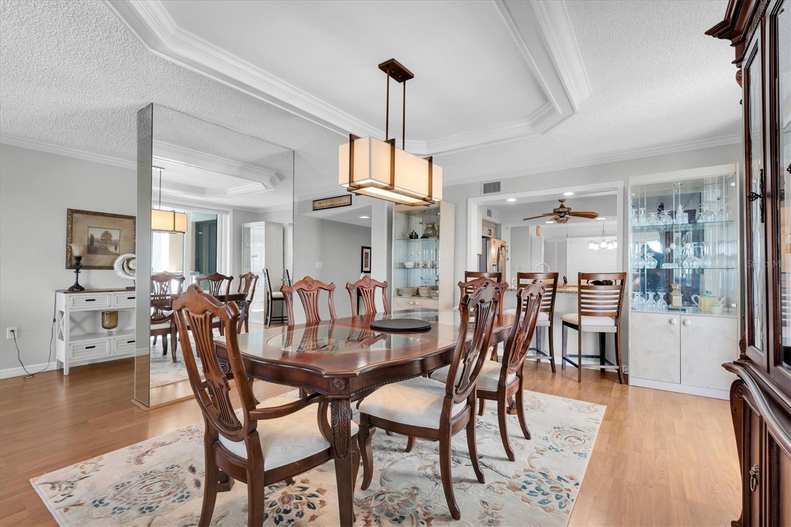 Image 18 of 58 For 6500 Sunset Way 316