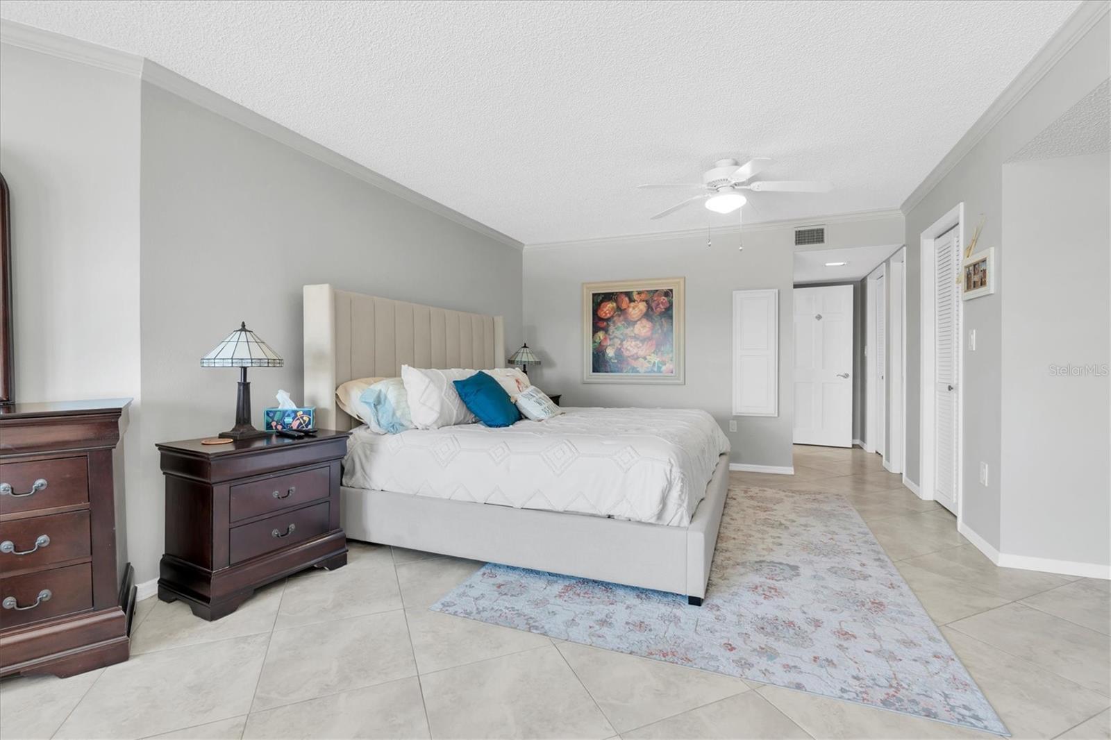 Image 21 of 58 For 6500 Sunset Way 316