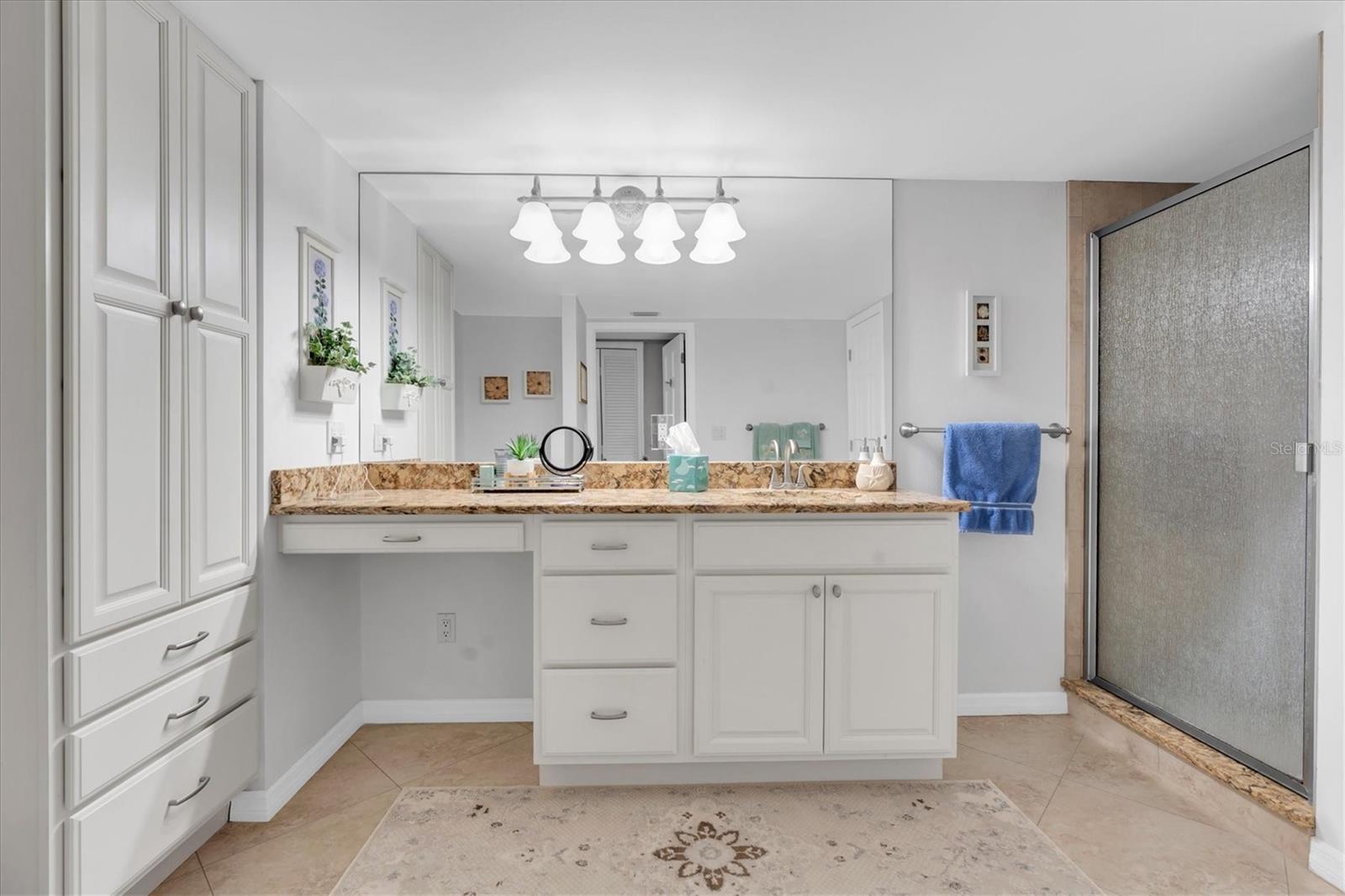 Image 23 of 58 For 6500 Sunset Way 316