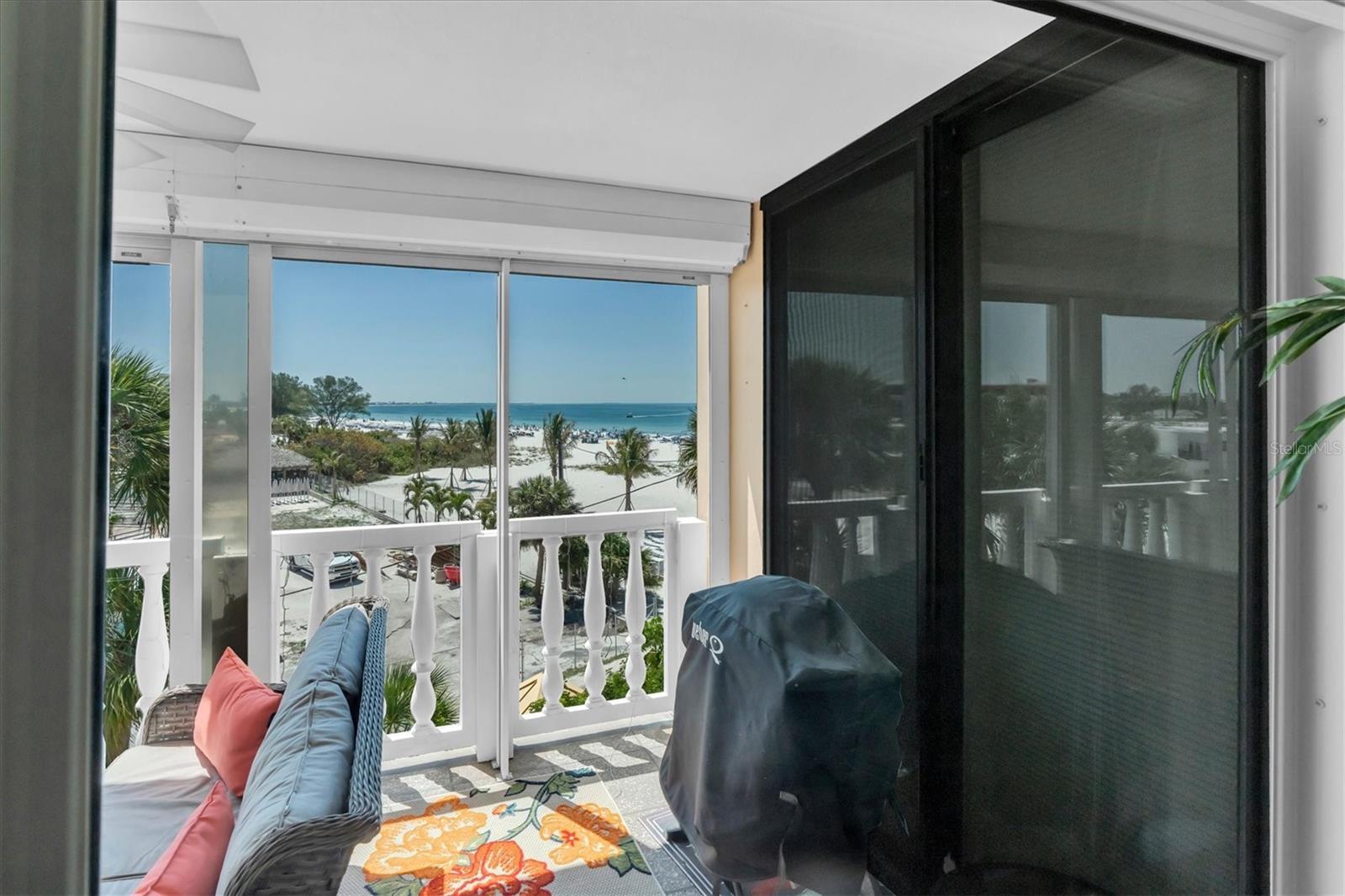 Image 33 of 58 For 6500 Sunset Way 316