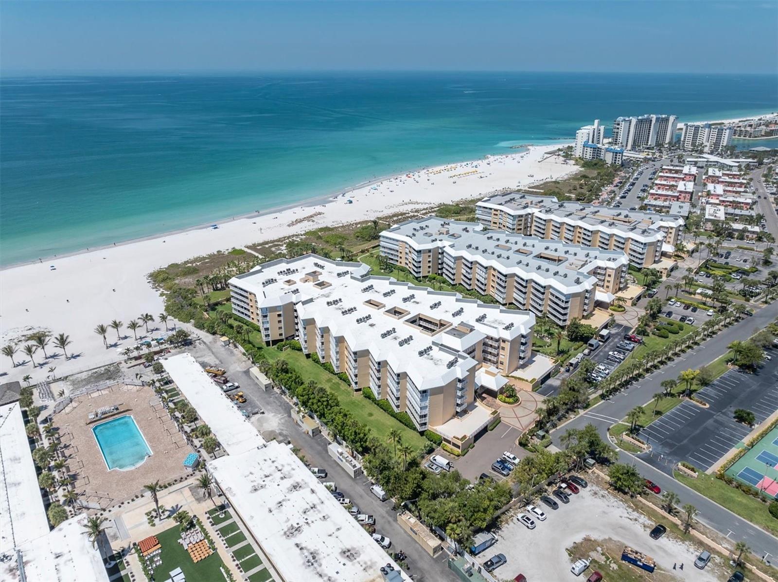 Image 40 of 58 For 6500 Sunset Way 316