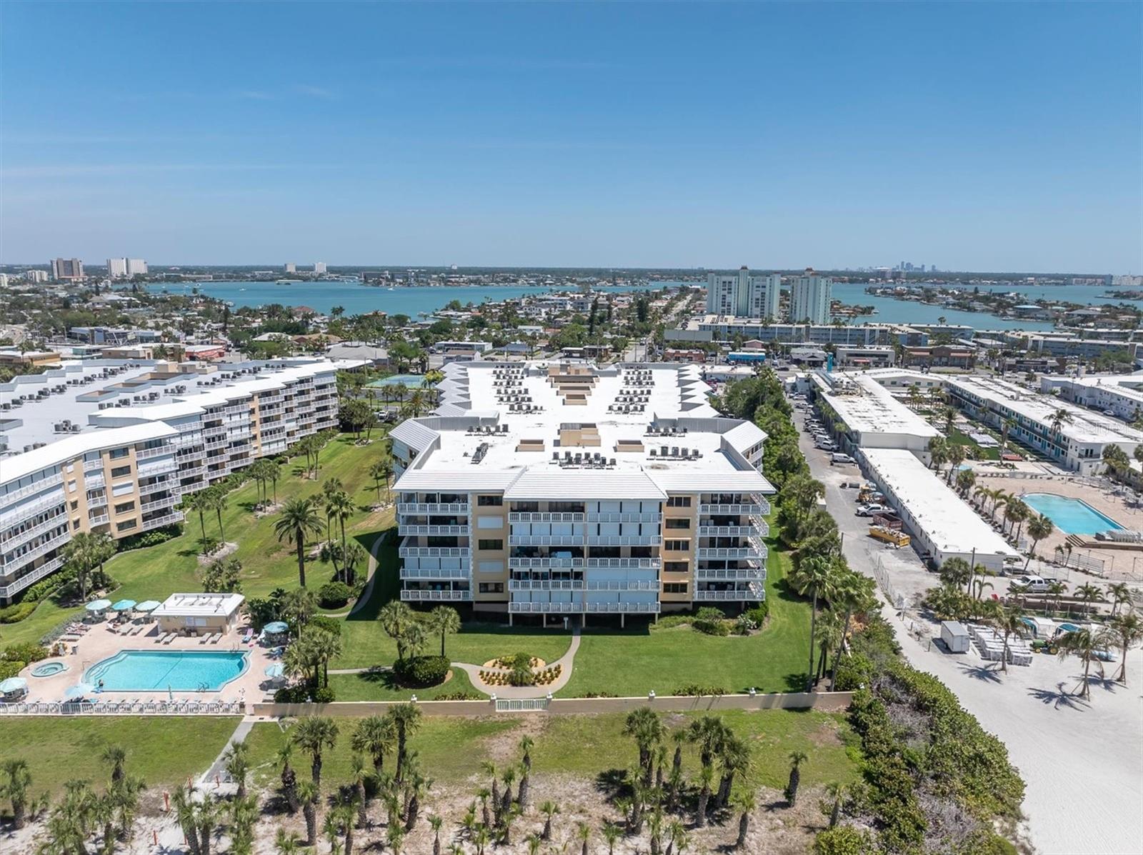 Image 44 of 58 For 6500 Sunset Way 316