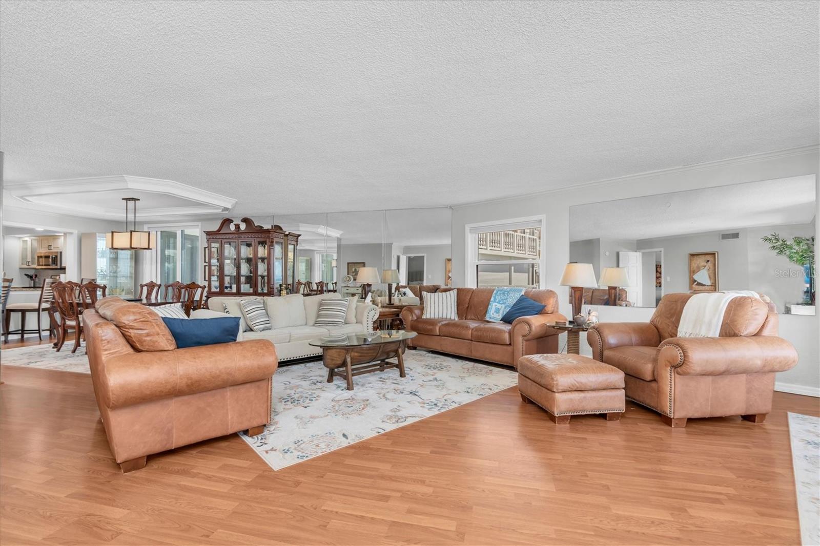 Image 6 of 58 For 6500 Sunset Way 316