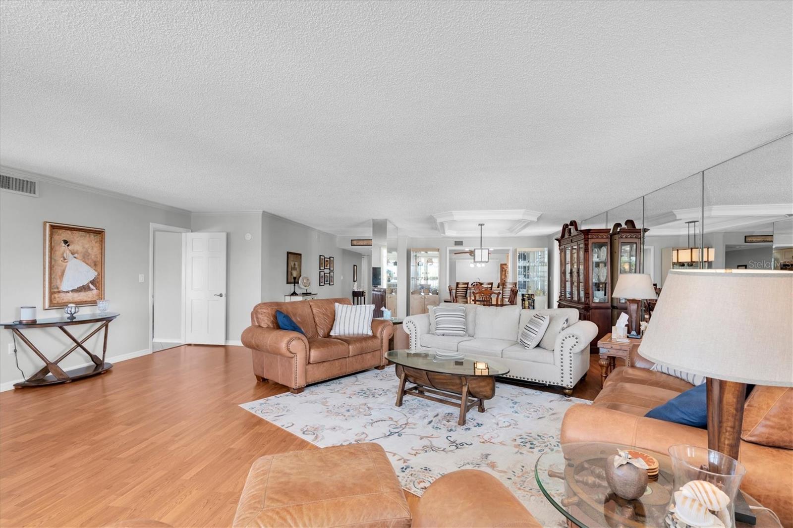 Image 7 of 58 For 6500 Sunset Way 316