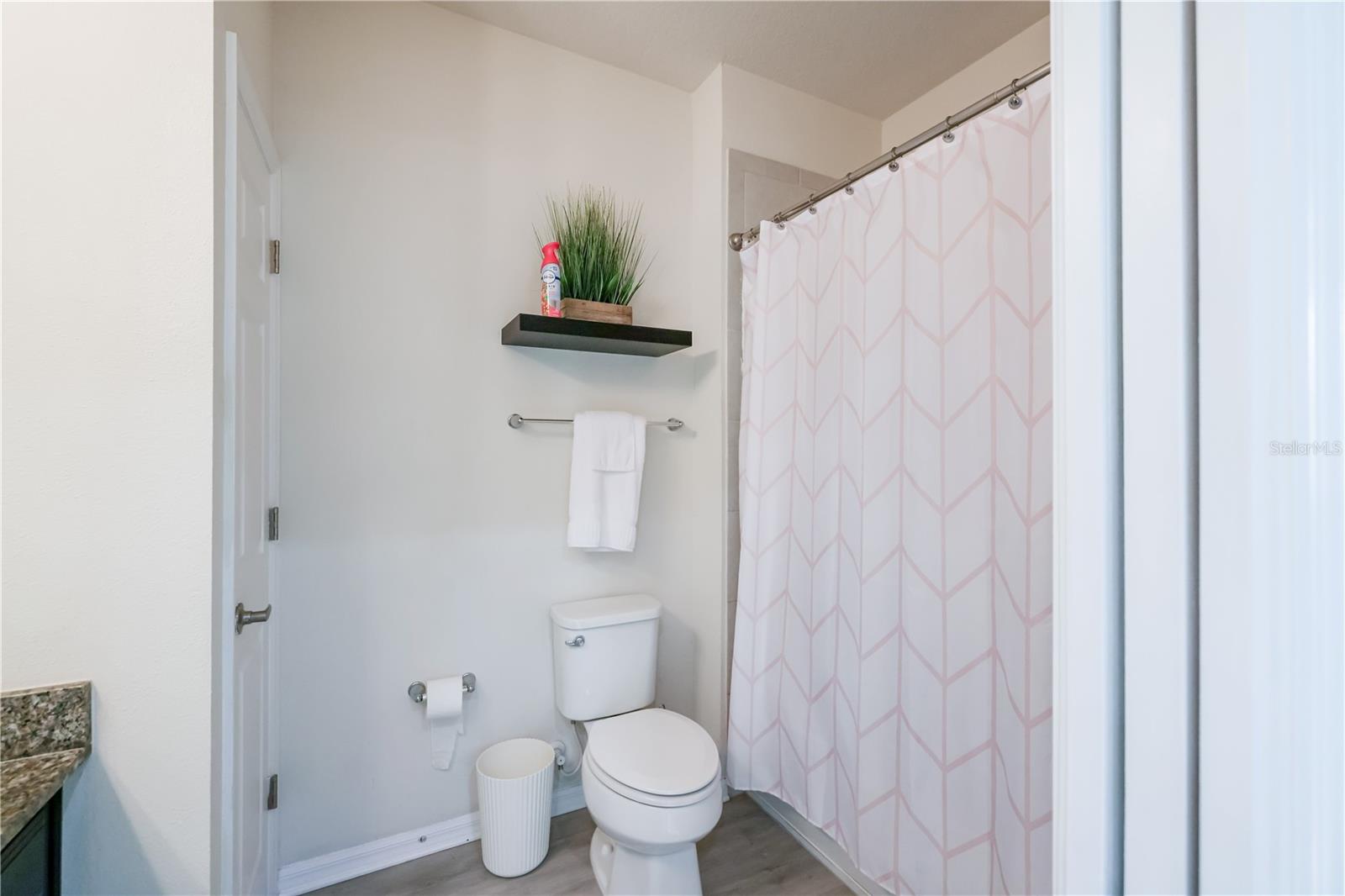 Image 19 of 30 For 4868 Wandering Way