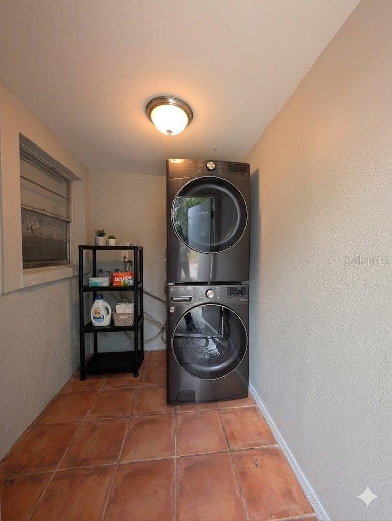 Image 16 of 16 For 307 Woodlawn Avenue