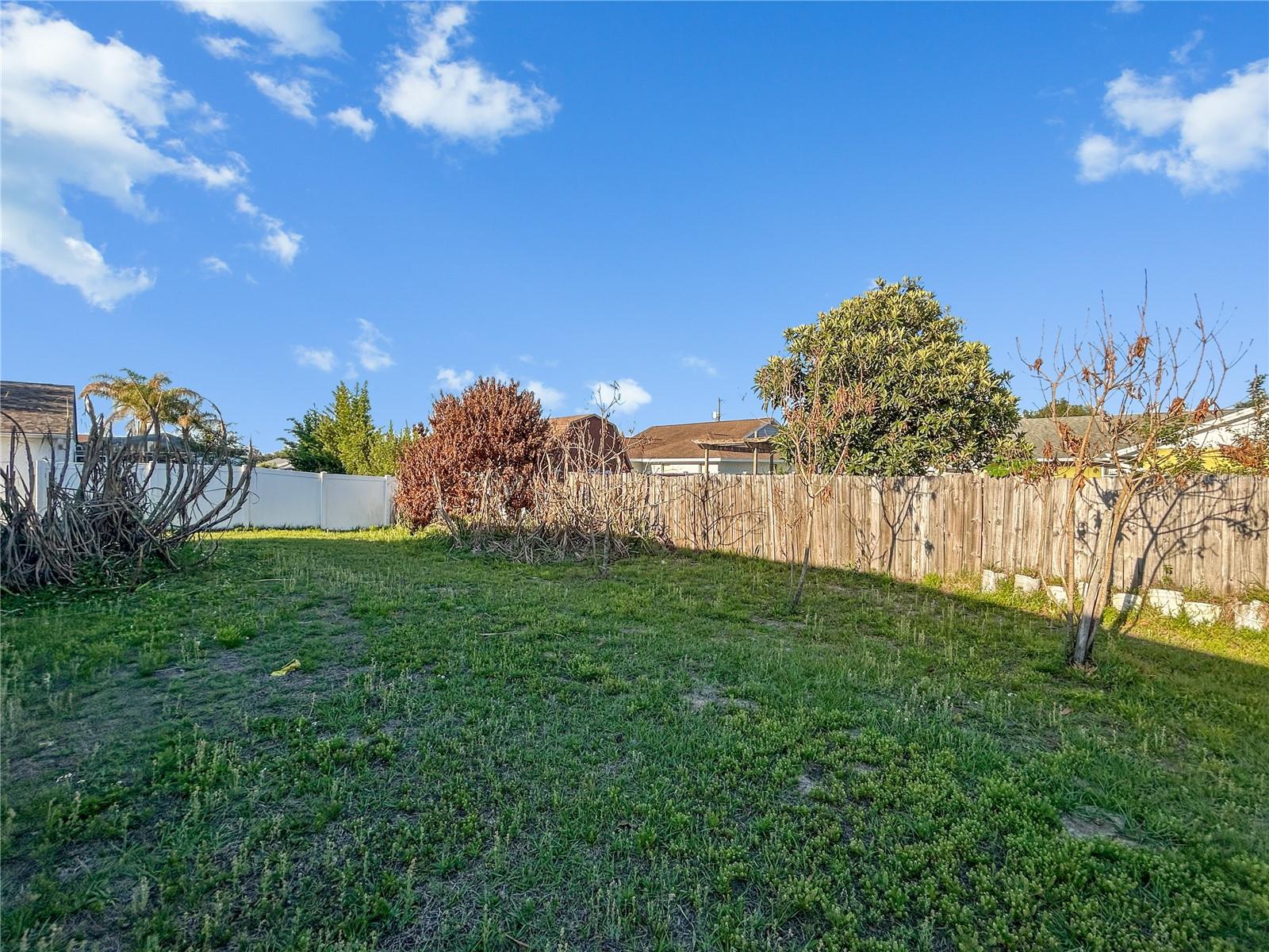 Image 17 of 18 For 7967 Apple Blossom Drive