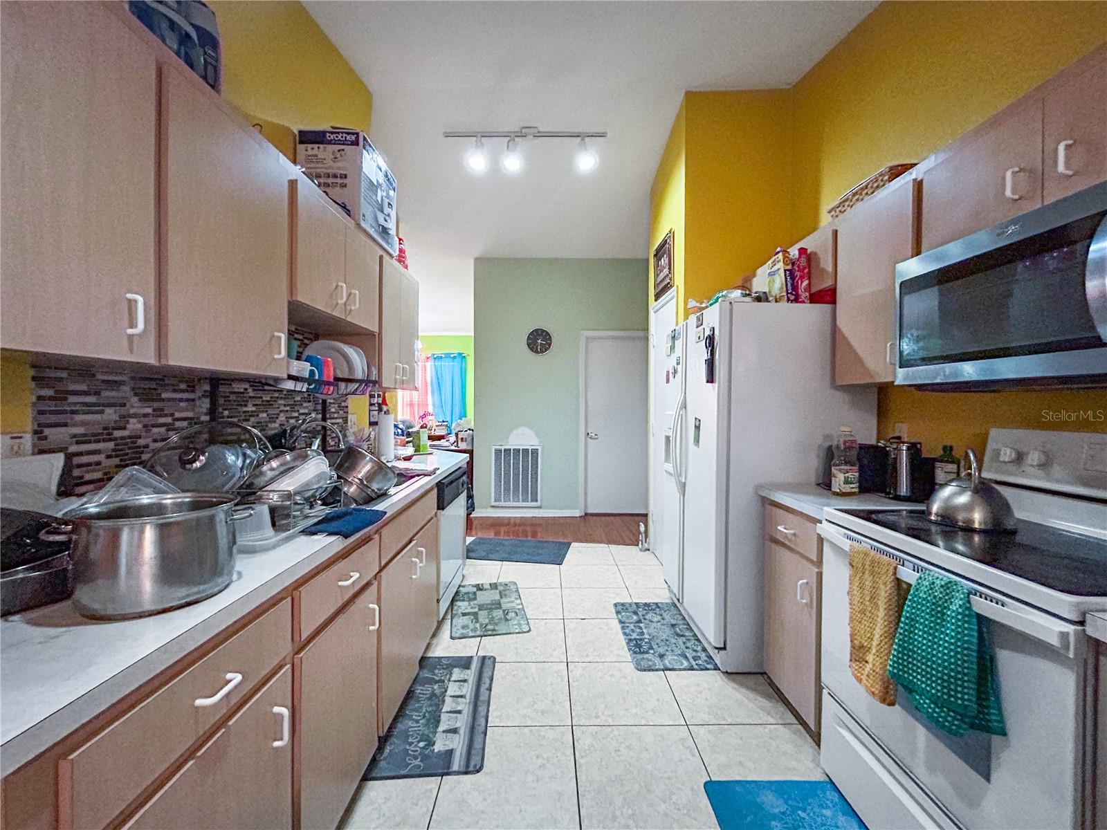 Image 3 of 18 For 7967 Apple Blossom Drive