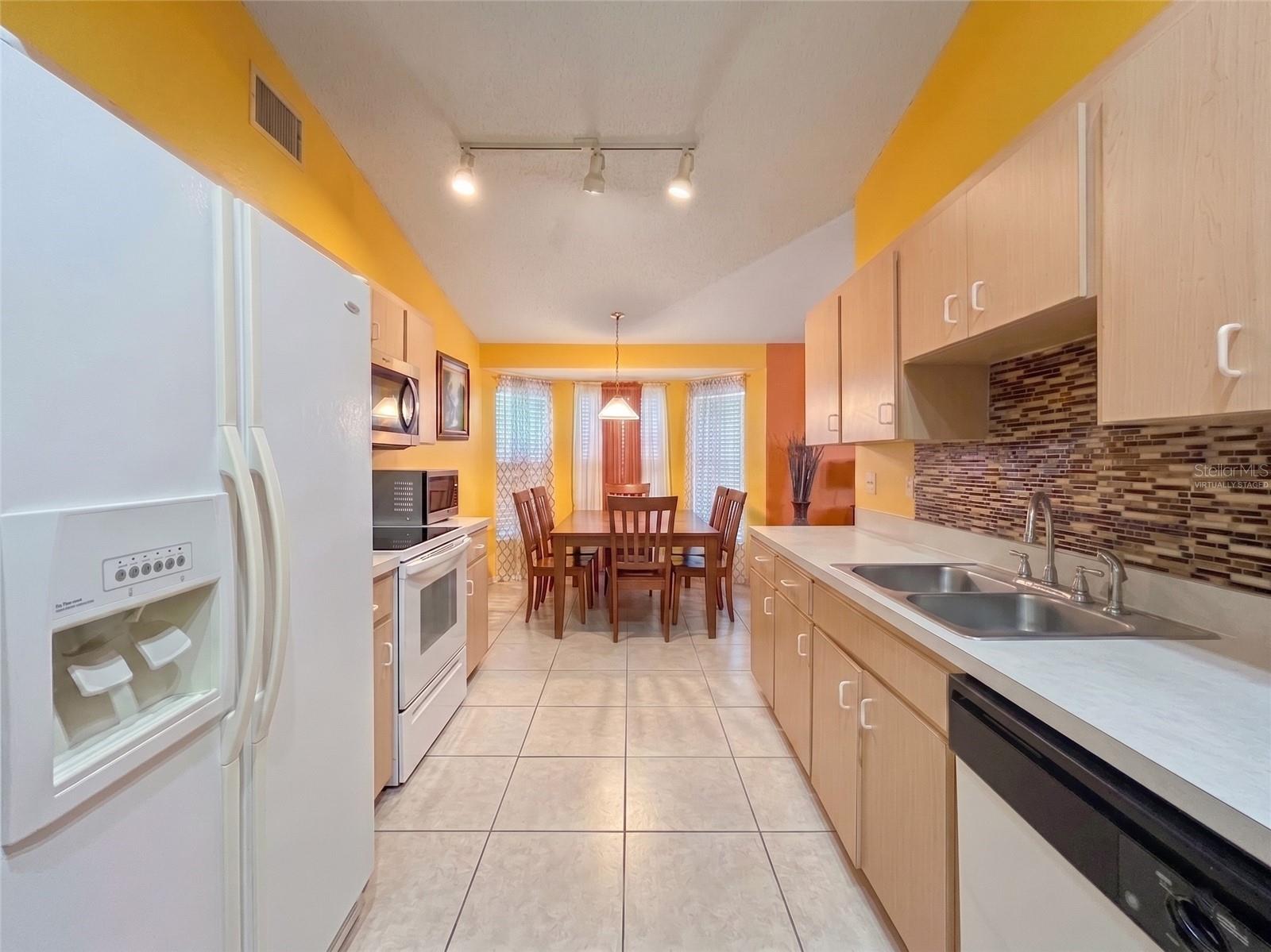 Image 4 of 18 For 7967 Apple Blossom Drive