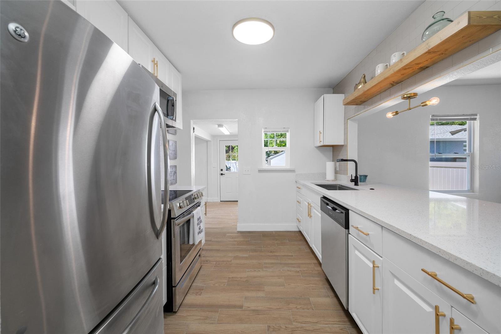 Image 20 of 55 For 821 19th Avenue S