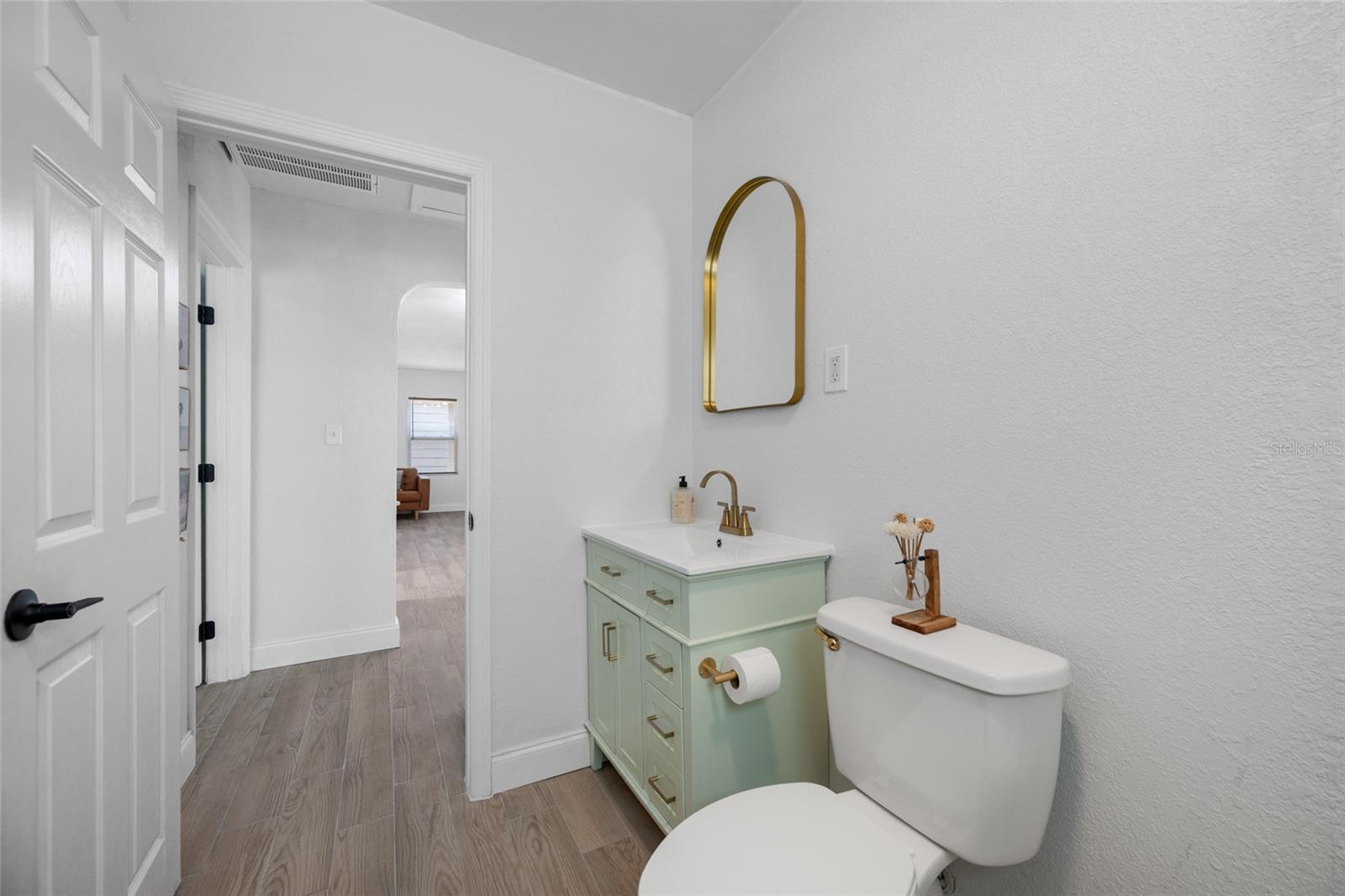 Image 30 of 55 For 821 19th Avenue S