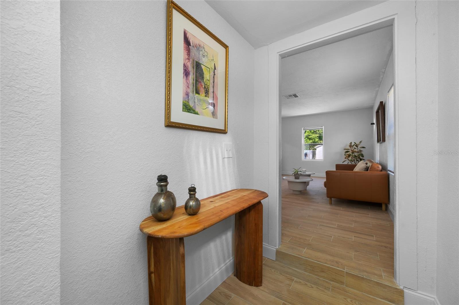 Image 8 of 55 For 821 19th Avenue S