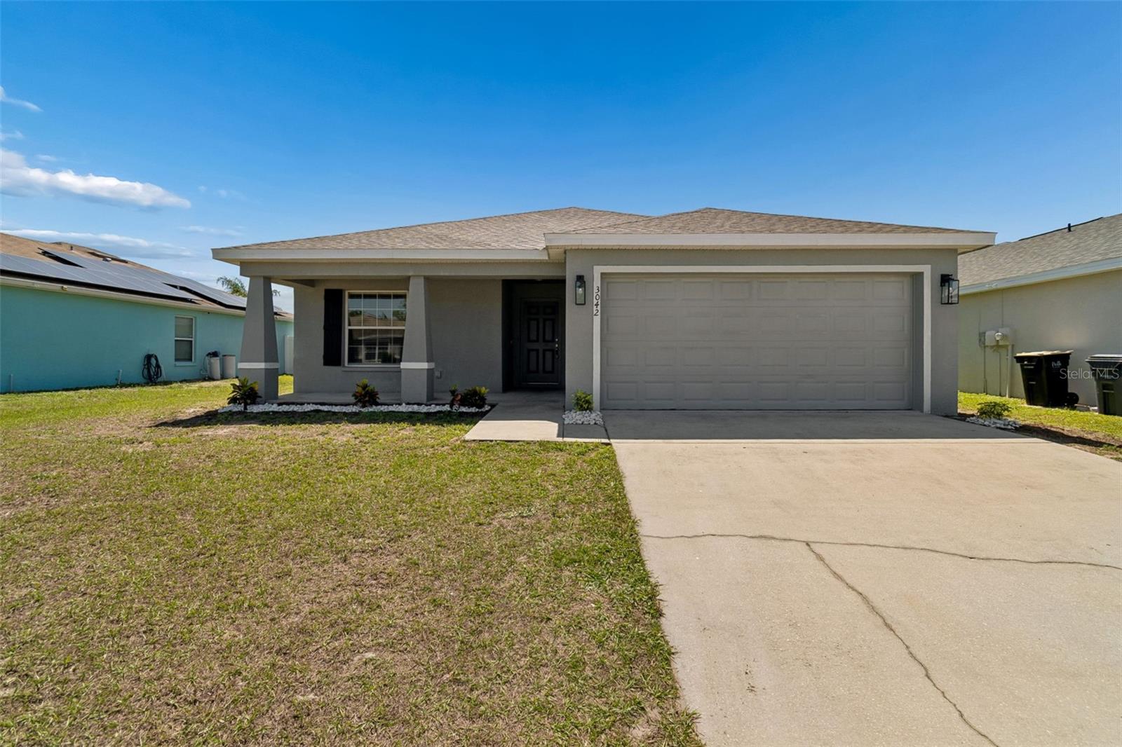 Image 3 of 27 For 3042 Grand Preserve Boulevard