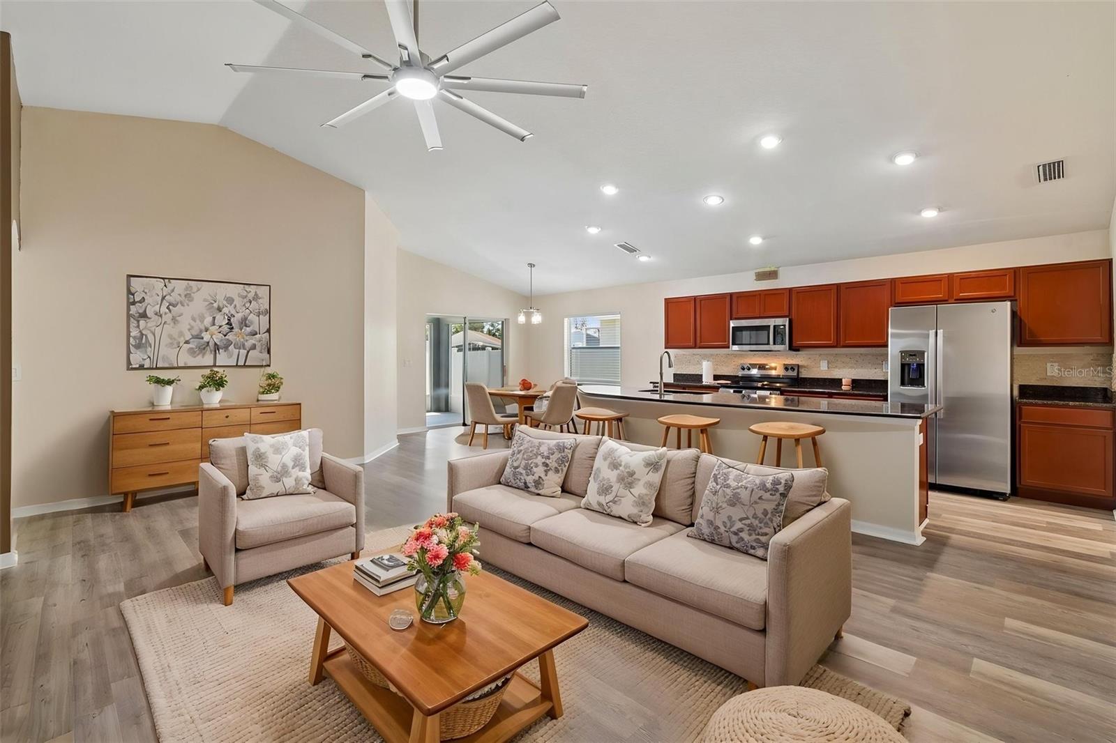 Image 7 of 27 For 3042 Grand Preserve Boulevard