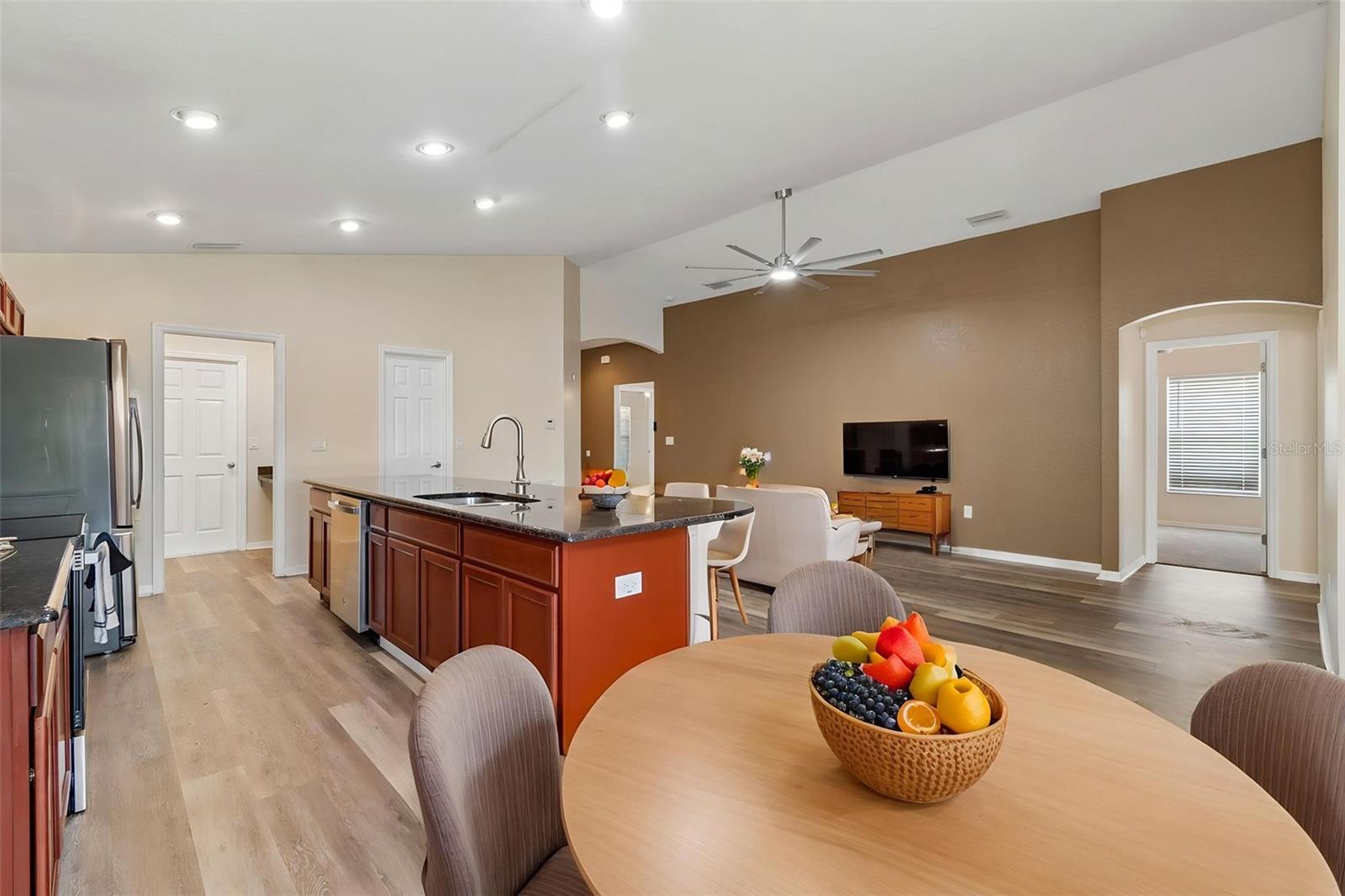 Image 8 of 27 For 3042 Grand Preserve Boulevard