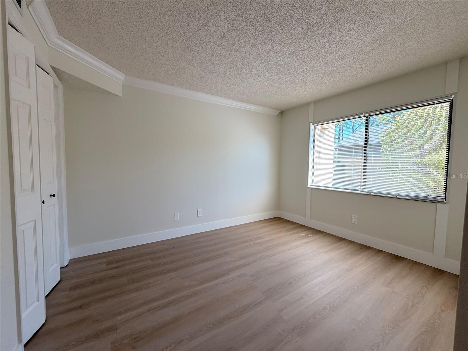 Image 22 of 41 For 3151 Landmark Drive 115