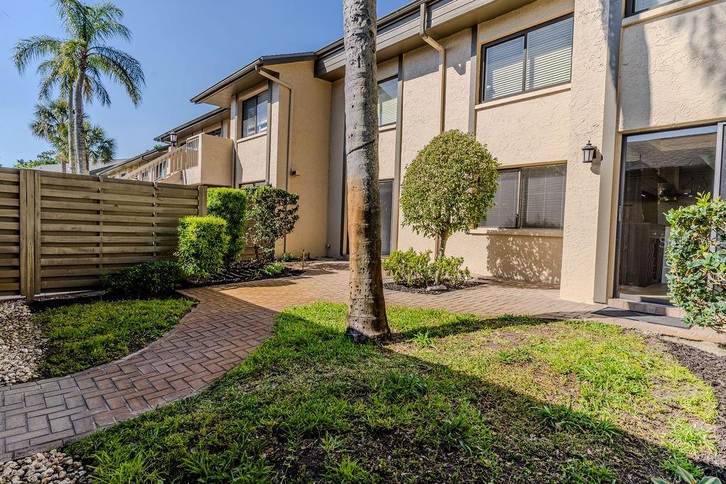 Image 29 of 41 For 3151 Landmark Drive 115