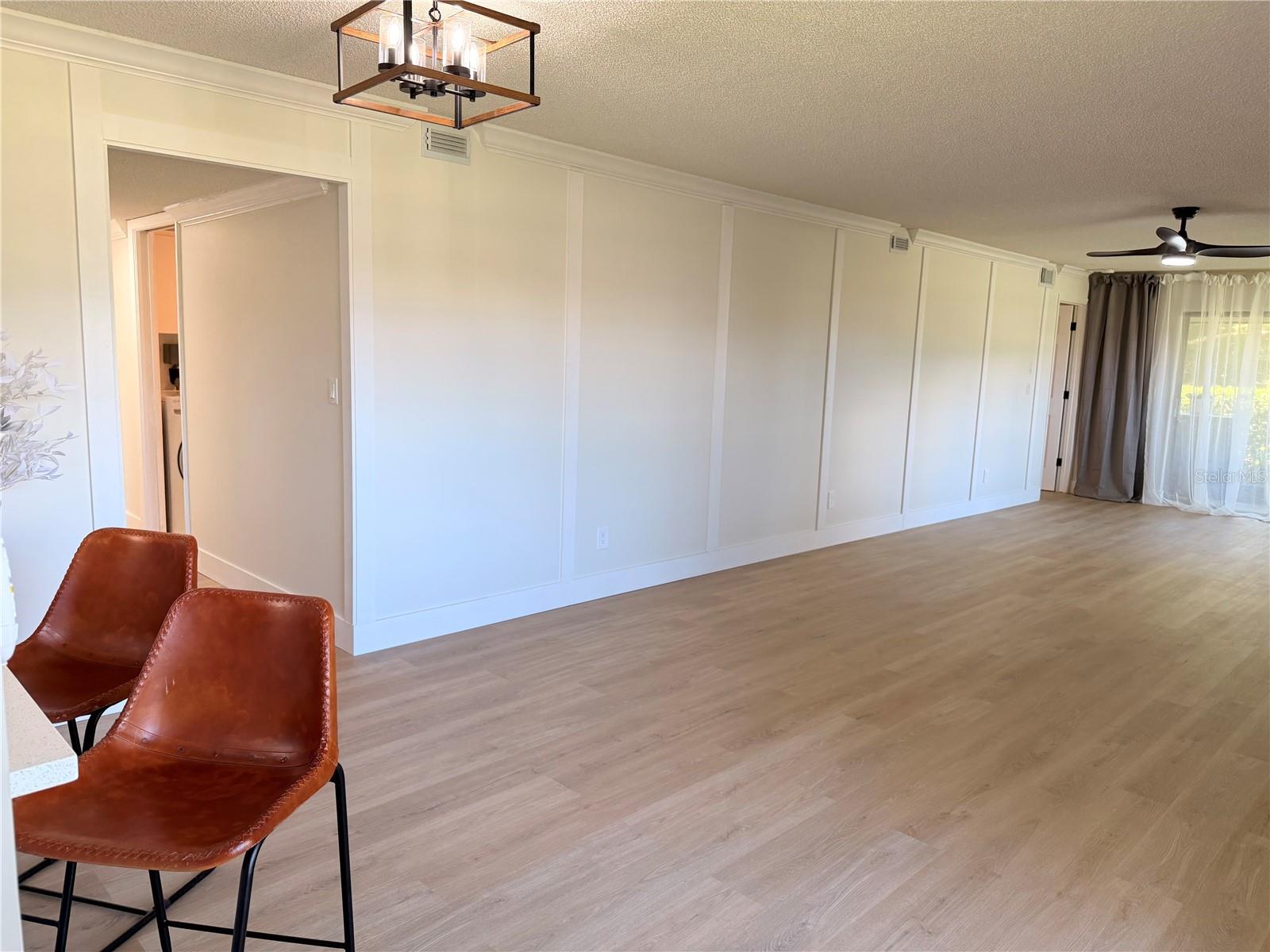 Image 3 of 41 For 3151 Landmark Drive 115