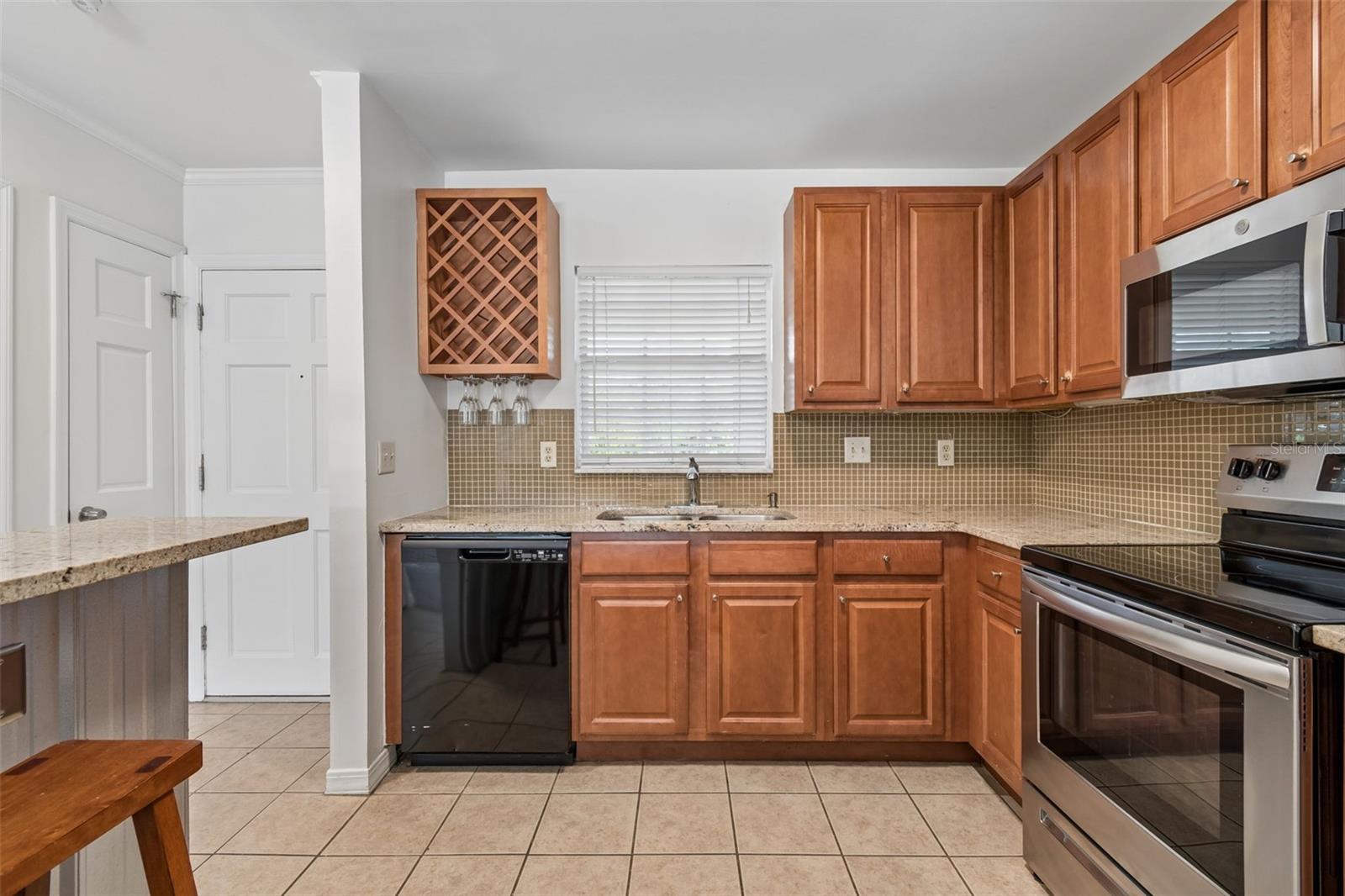 Image 11 of 52 For 10314 Carrollwood Court 56
