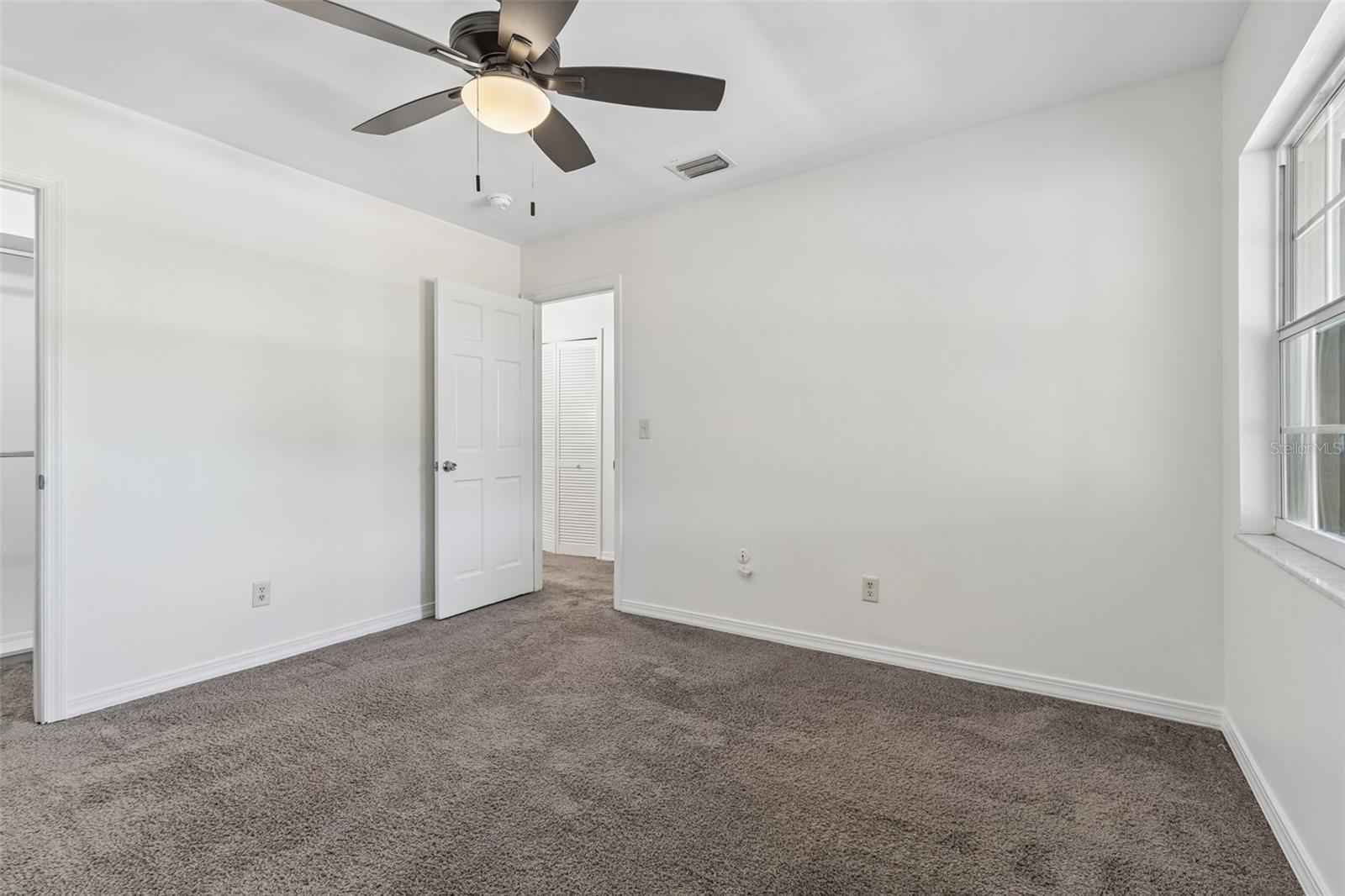 Image 28 of 52 For 10314 Carrollwood Court 56