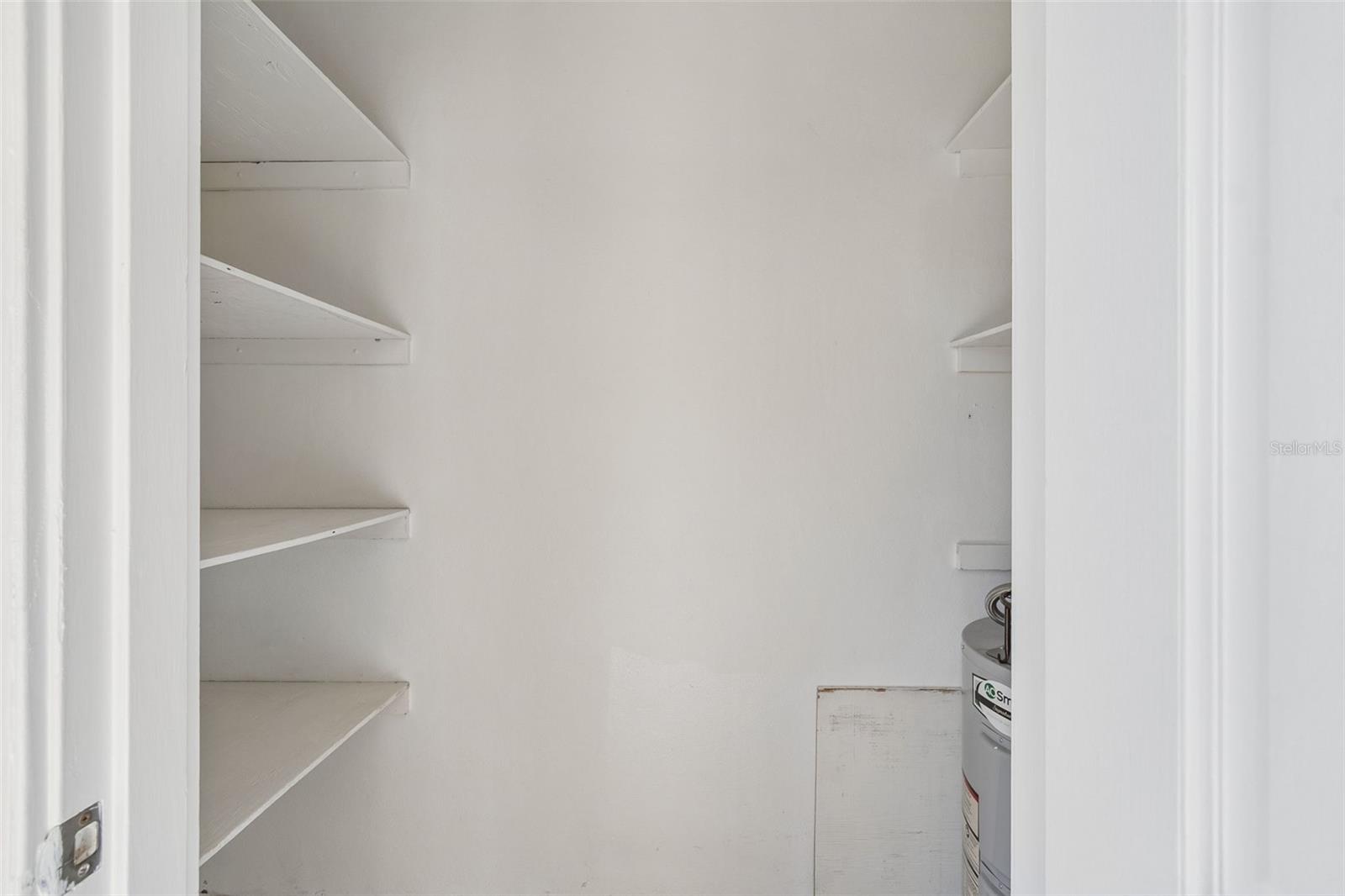 Image 35 of 52 For 10314 Carrollwood Court 56