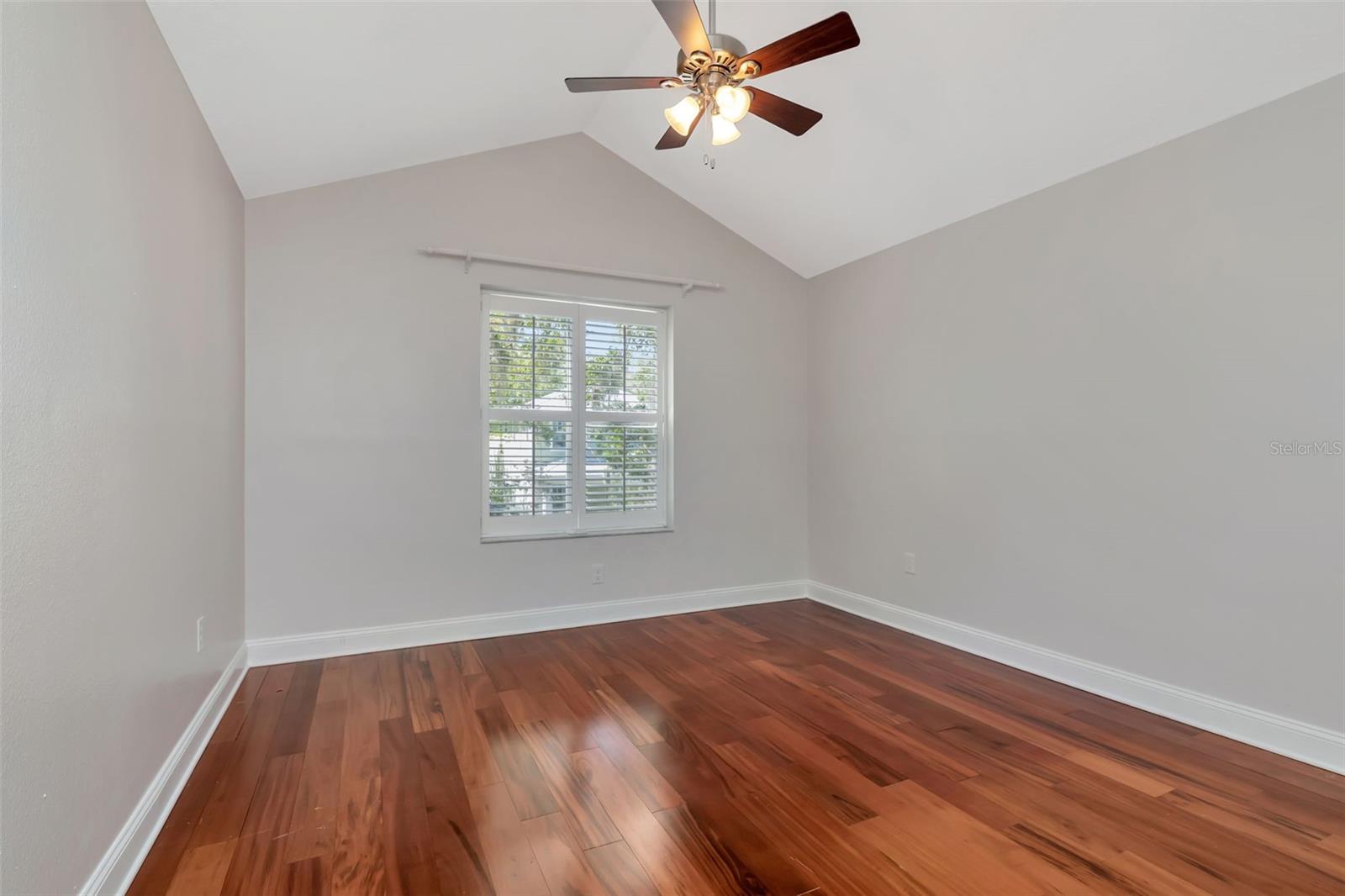 Image 20 of 43 For 3113 Oakellar Avenue