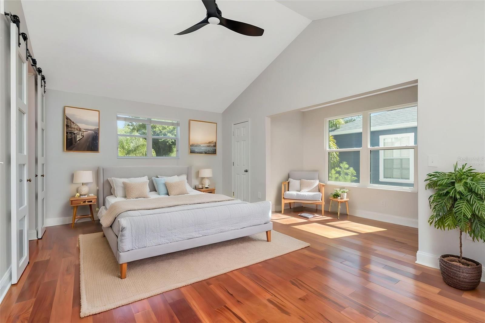 Image 23 of 43 For 3113 Oakellar Avenue